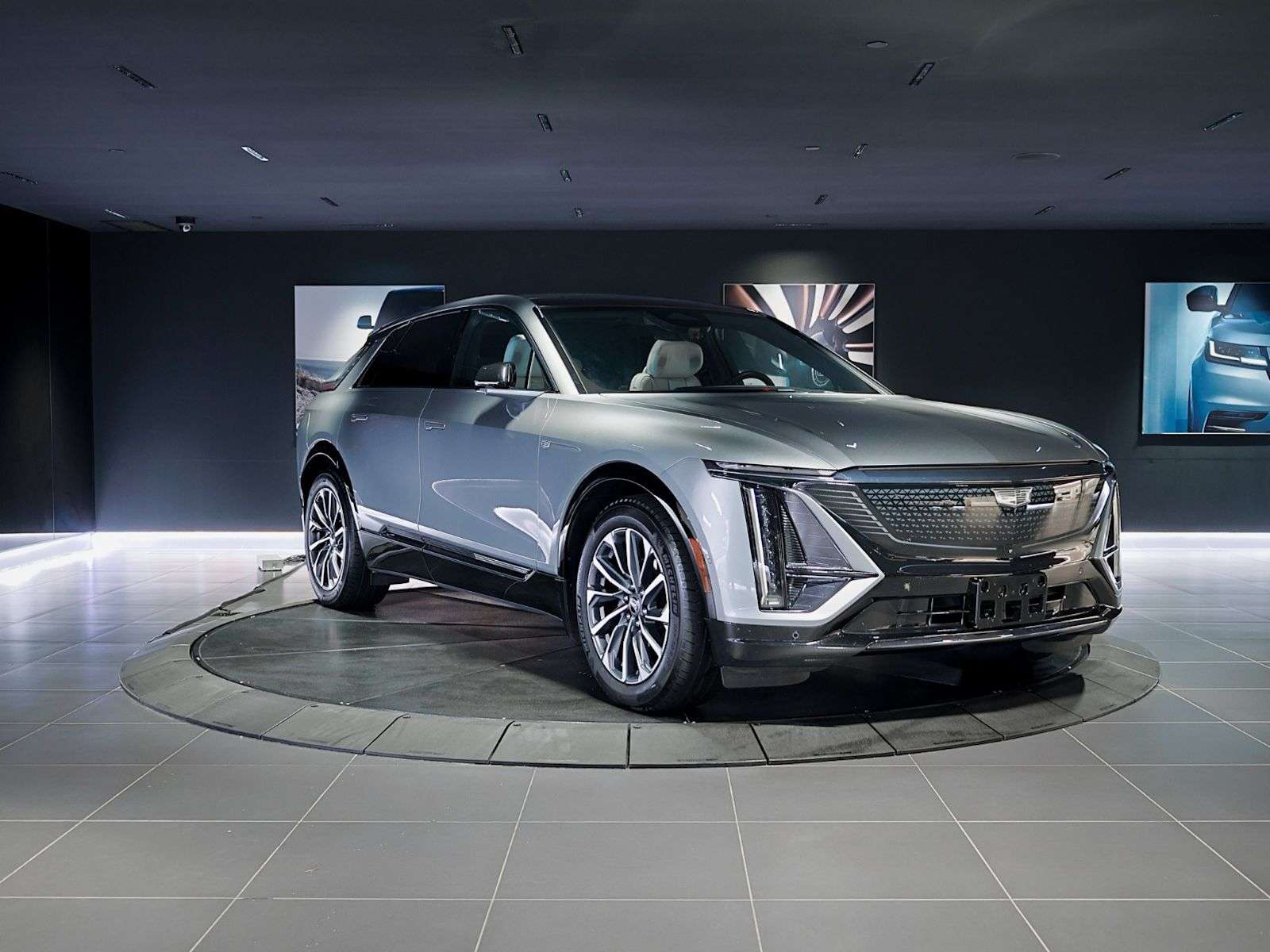 2024 Cadillac Lyriq Sport AWD w/ Panoramic Sunroof | Heated/Cooled Sea — снимка 1