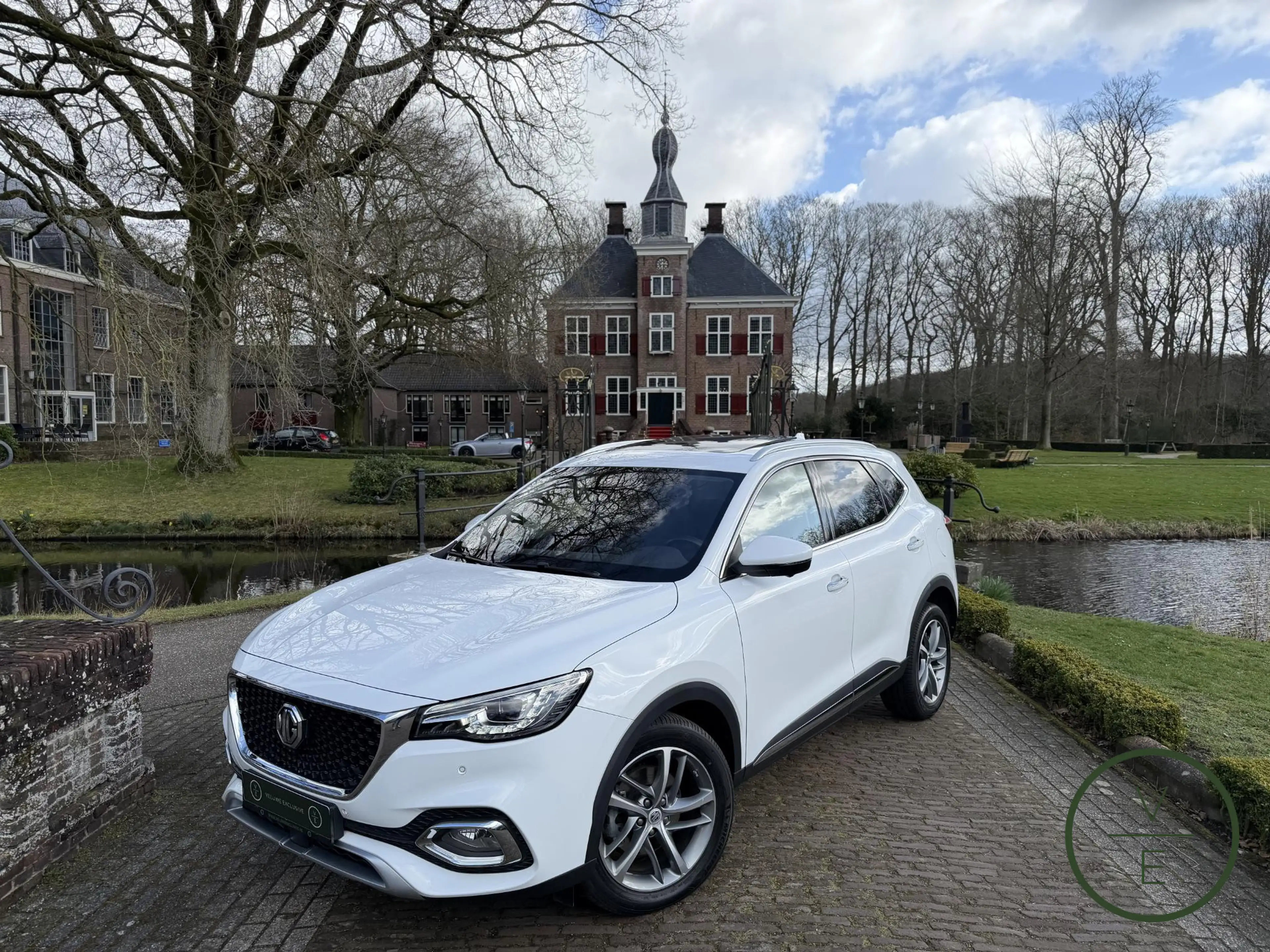 MG EHS 1.5 TGDI Luxury PHEV | Pano | Leder | 360 Camera |