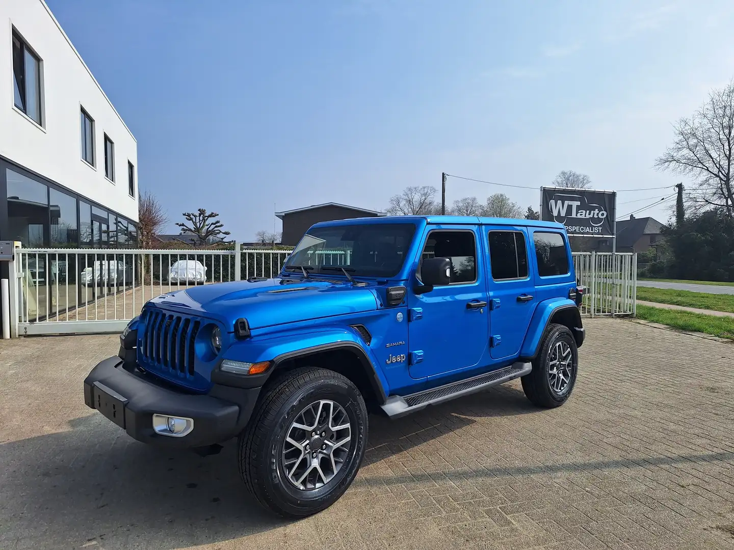 Jeep Wrangler 4XE Hybride SAHARA Modrá - 2