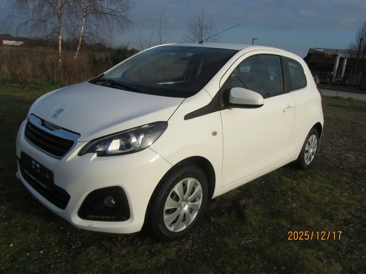 Peugeot 108 Active Hu/Au neu Scheckheft, Klima, 1. Hand Weiß - 2