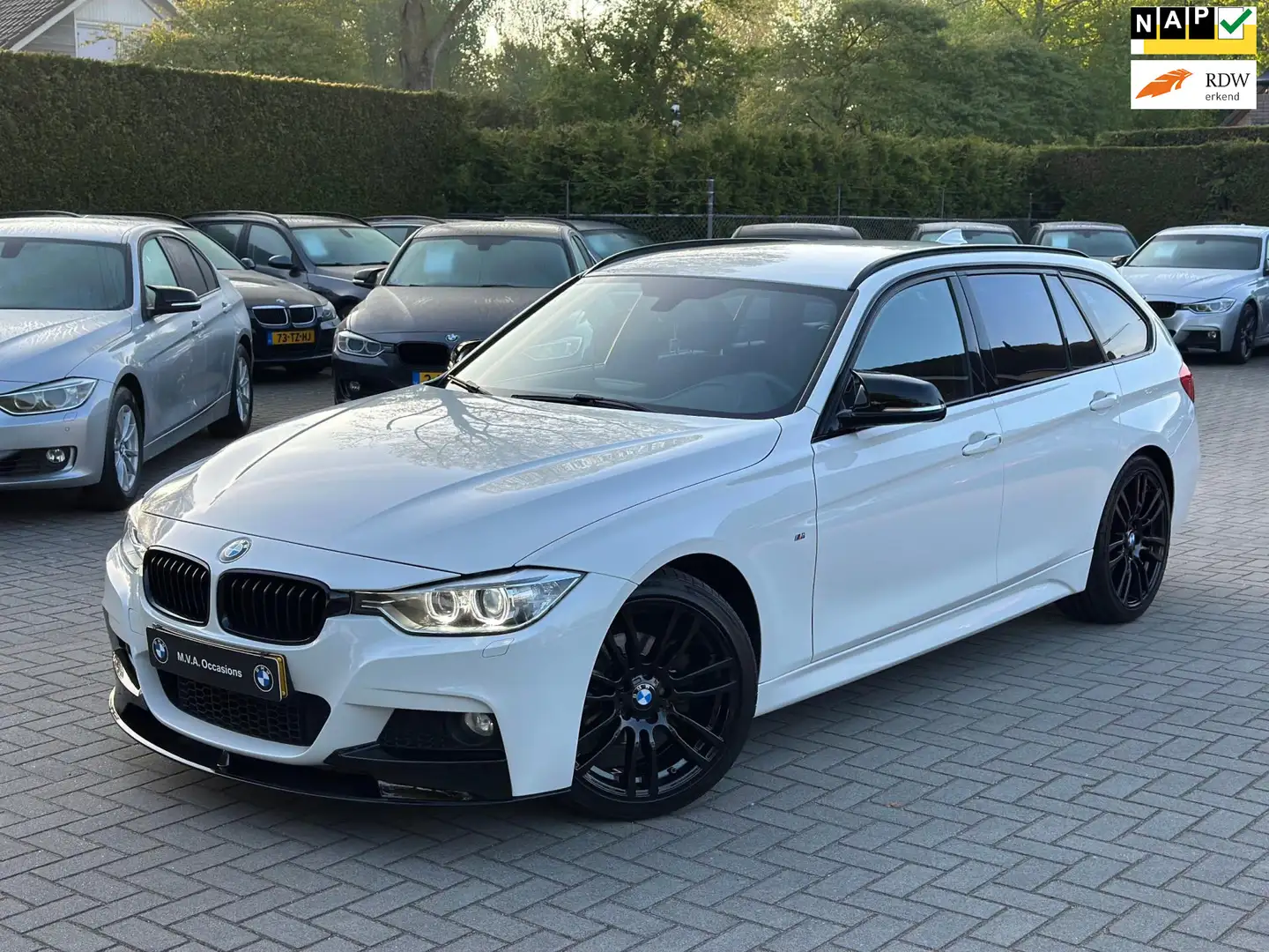 BMW 316 3-serie Touring 316i Executive M Sport|Nwe Ketting Wit - 1