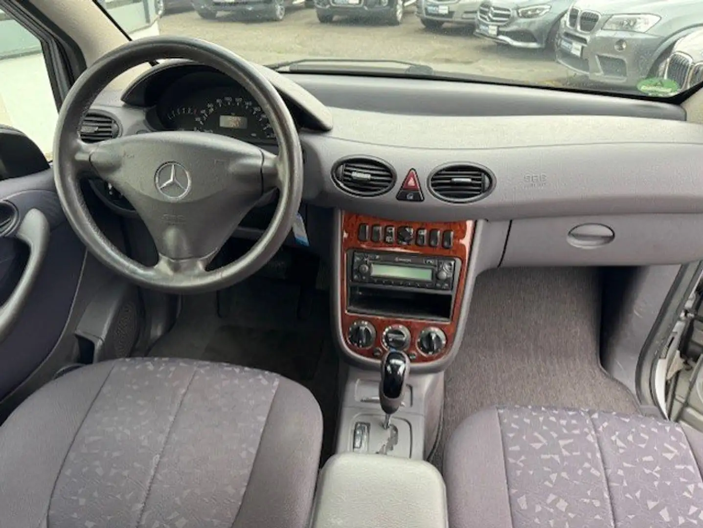 Mercedes-Benz A 160 L Elegance Automatik**I.Hand** Zilver - 2