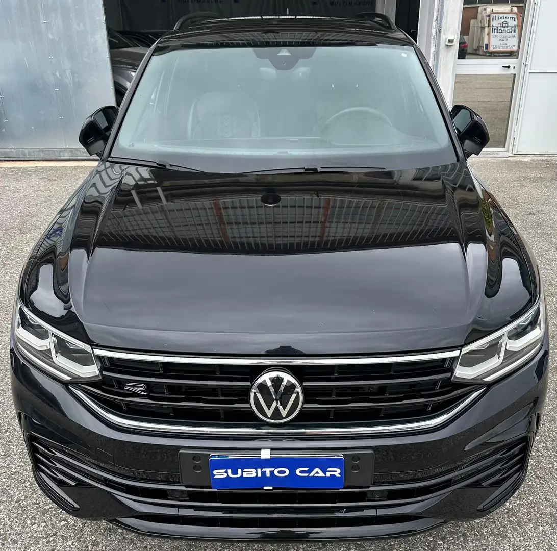 Volkswagen Tiguan Tiguan 2.0 tdi R-Line 150cv dsg BLACK PACK Negro - 2
