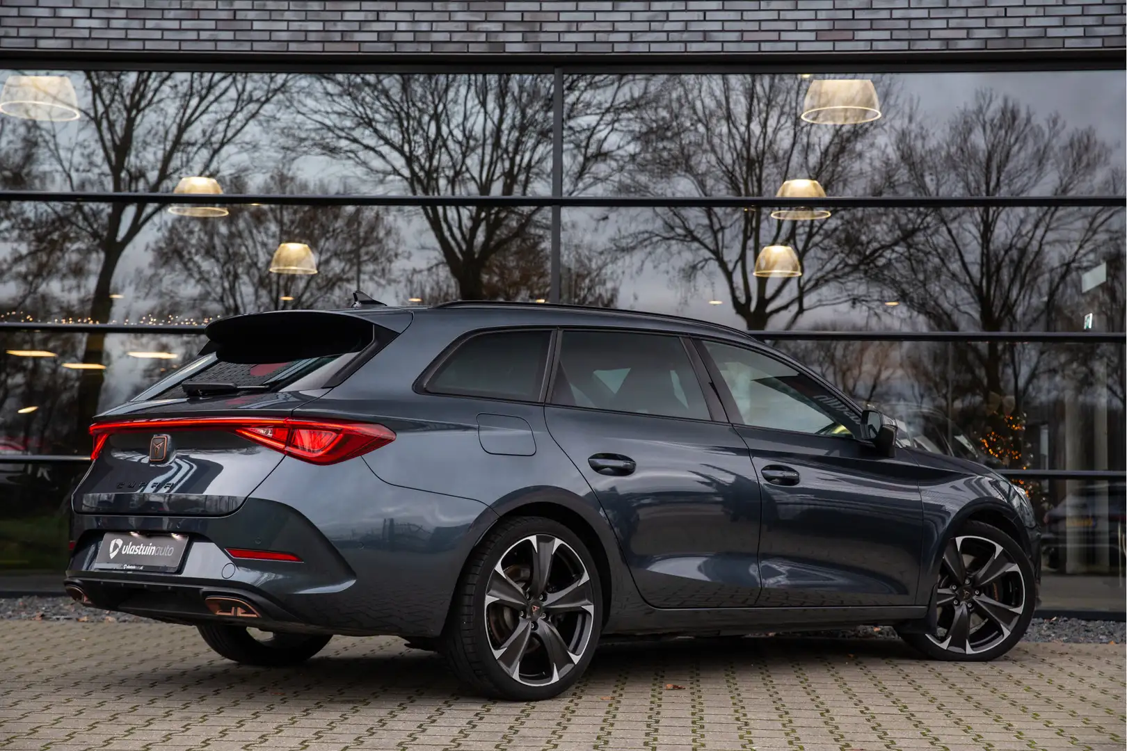 CUPRA Leon Sportstourer 1.4 e-Hybrid VZ Performance , Adap. c Grigio - 2