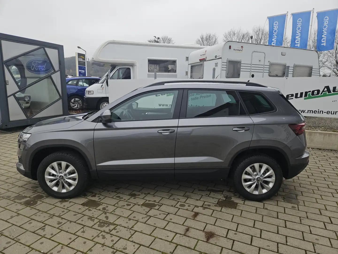 Skoda Karoq Selection 1.5 TSi DSG 4 Jahre Garantie Grau - 2