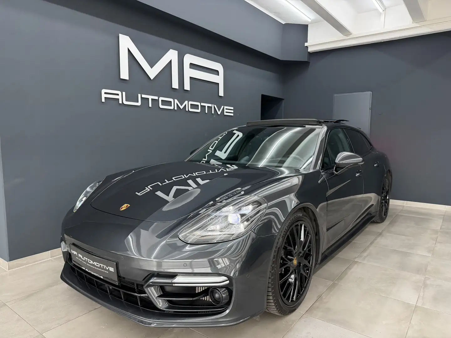 Porsche Panamera 4 E-Hybrid Sport Tursimo *SPORT*PANO*APPROVED*ACC* Grau - 1