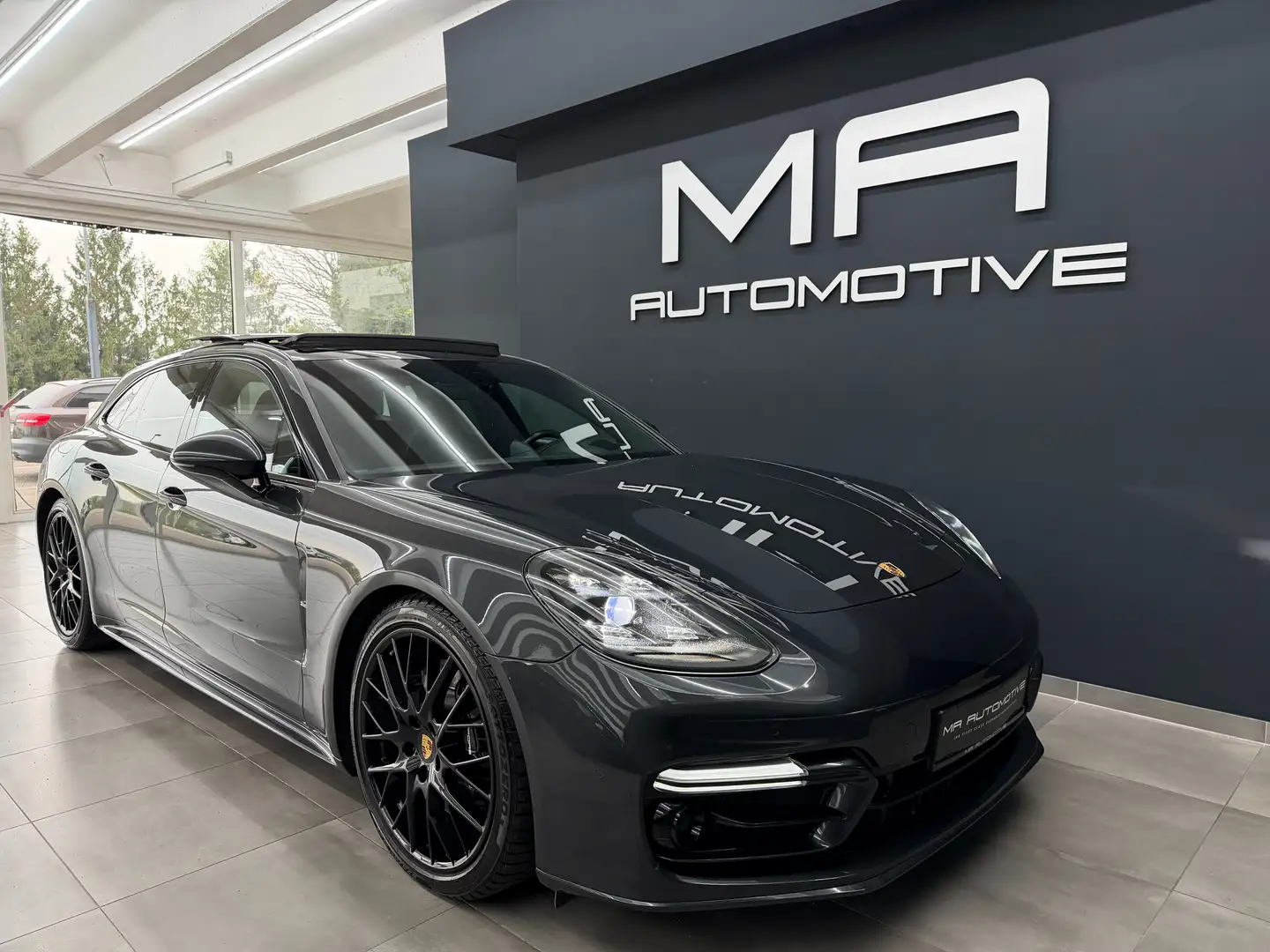 Porsche Panamera 4 E-Hybrid Sport Tursimo *SPORT*PANO*APPROVED*ACC* Grau - 2