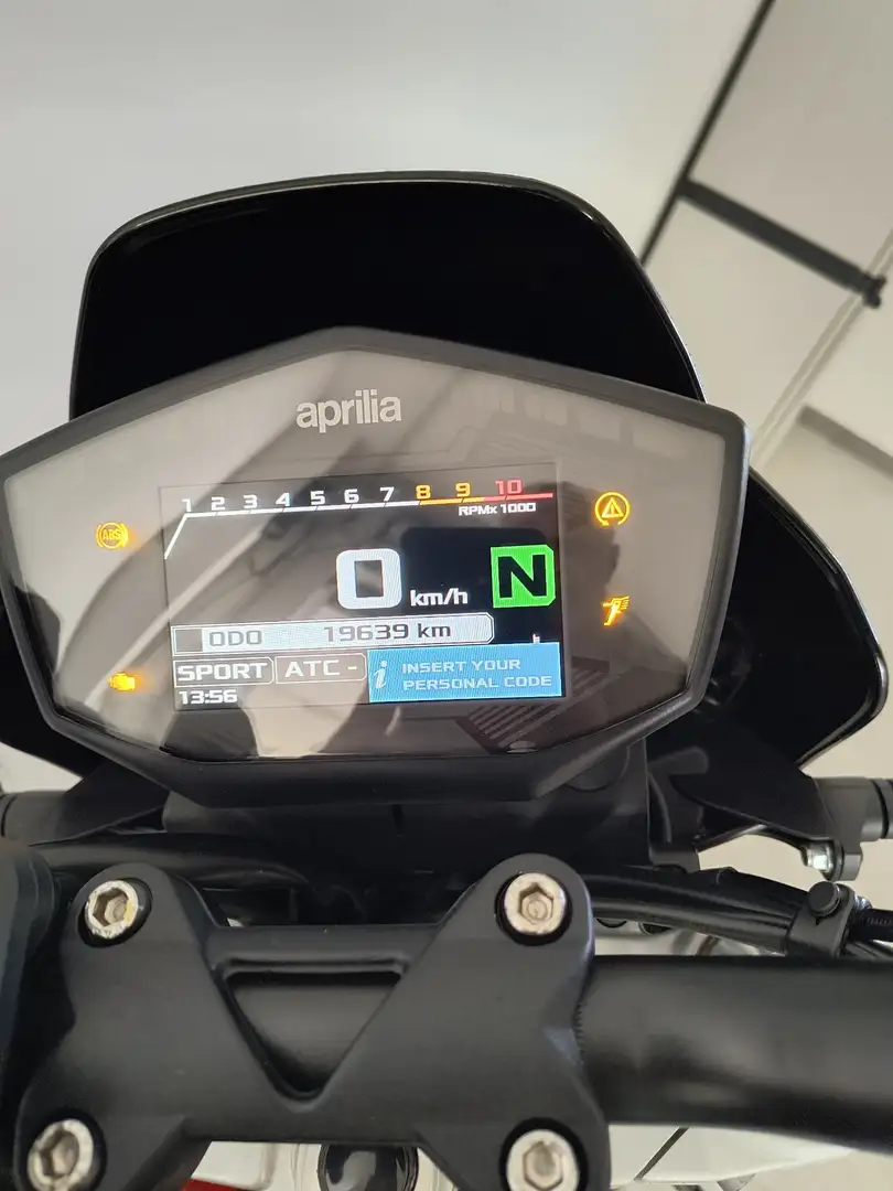 Aprilia Dorsoduro ABS Fekete - 1