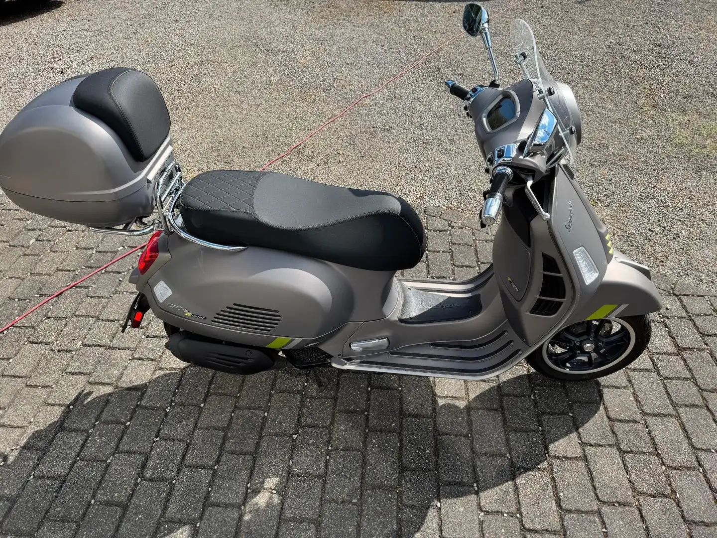 Vespa GTS 125 Supertech Top Case/Scheibe/Garantie Gri - 2