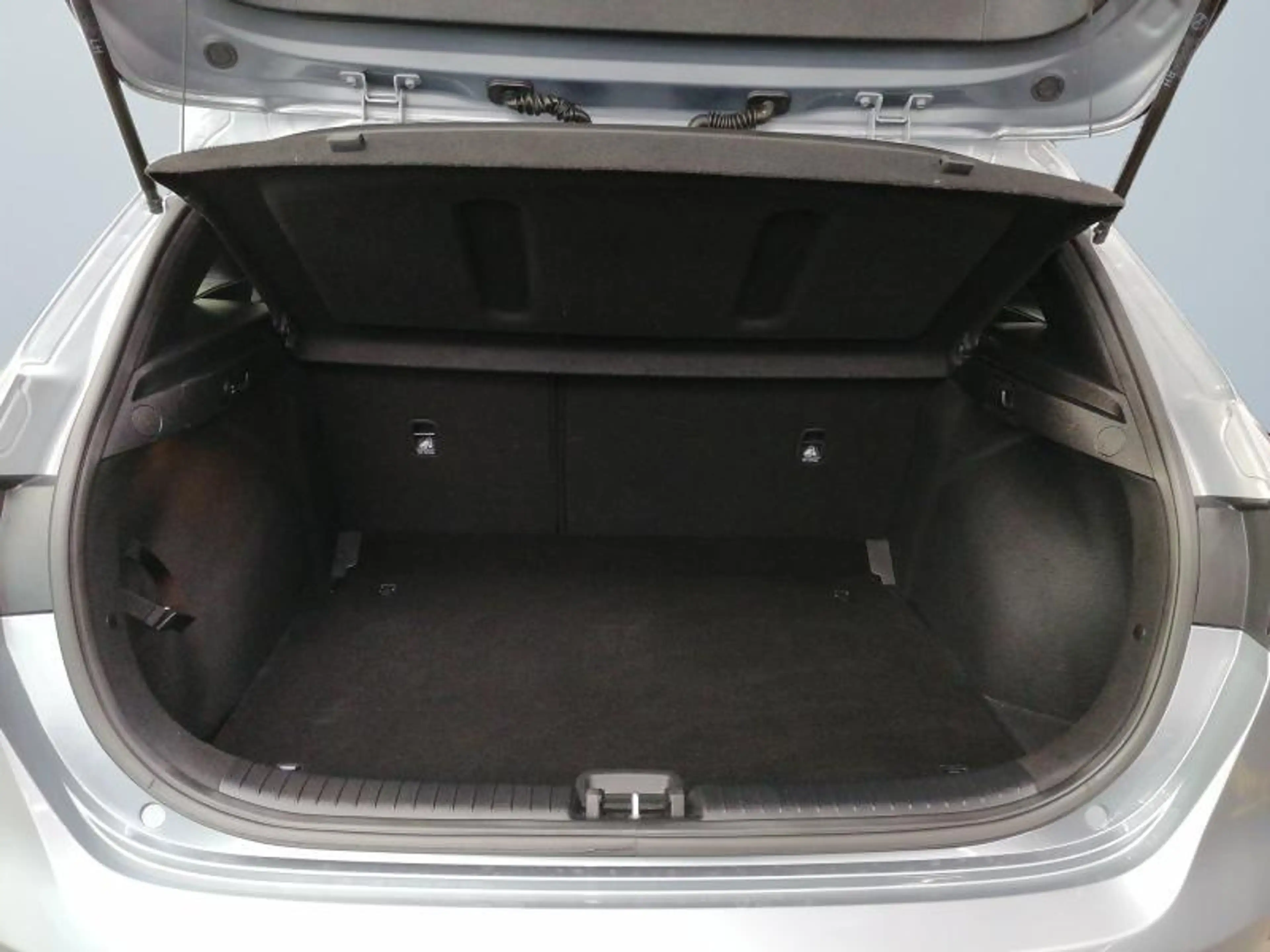 Kia Ceed / cee'd 1.0 T-GDi MHEV Style Edition ISG DCT 100 Hp — photo 9