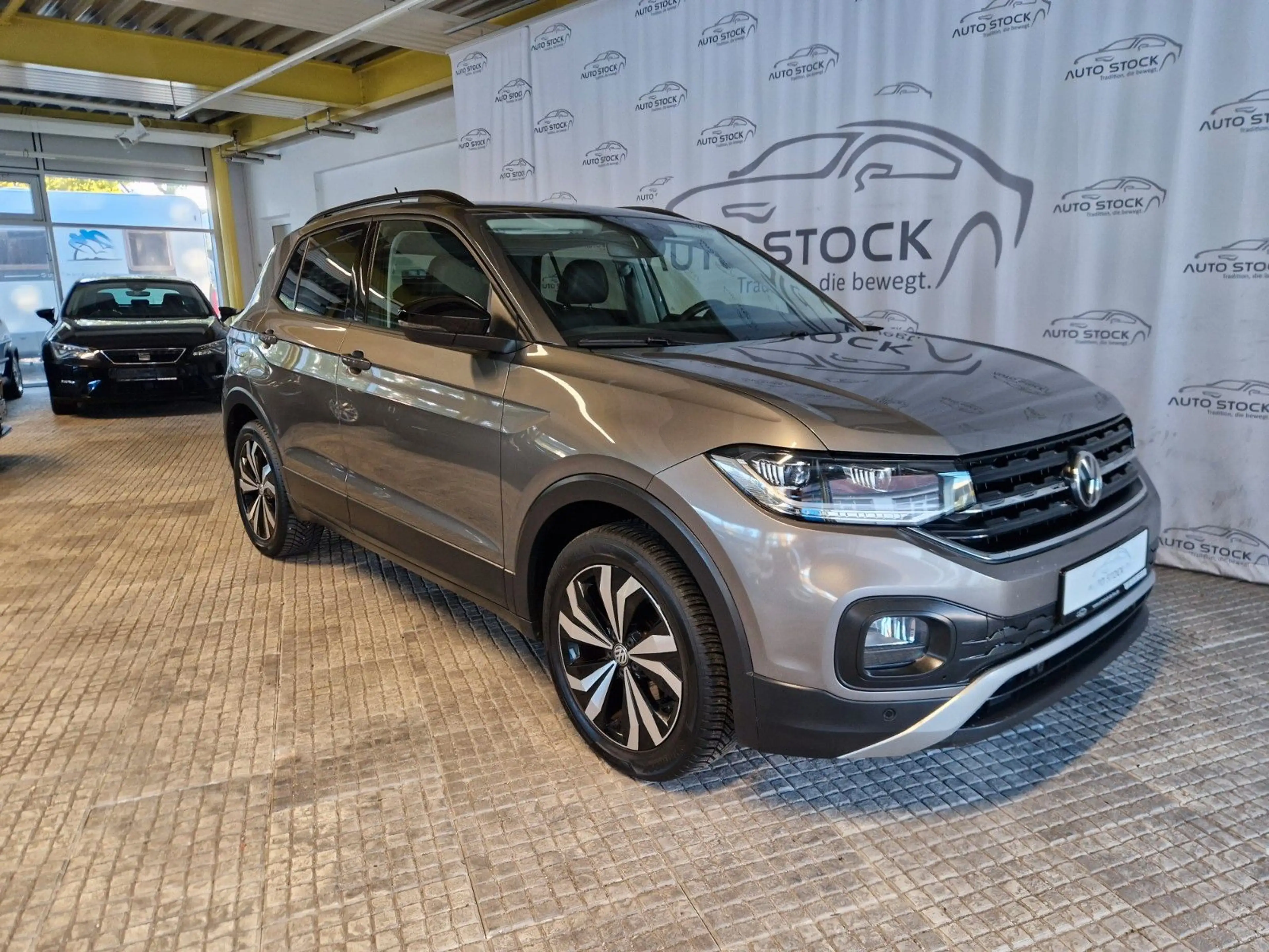 Volkswagen T-Cross 1.0 TSI DSG Life PDC LED Navi Sitzheiz.