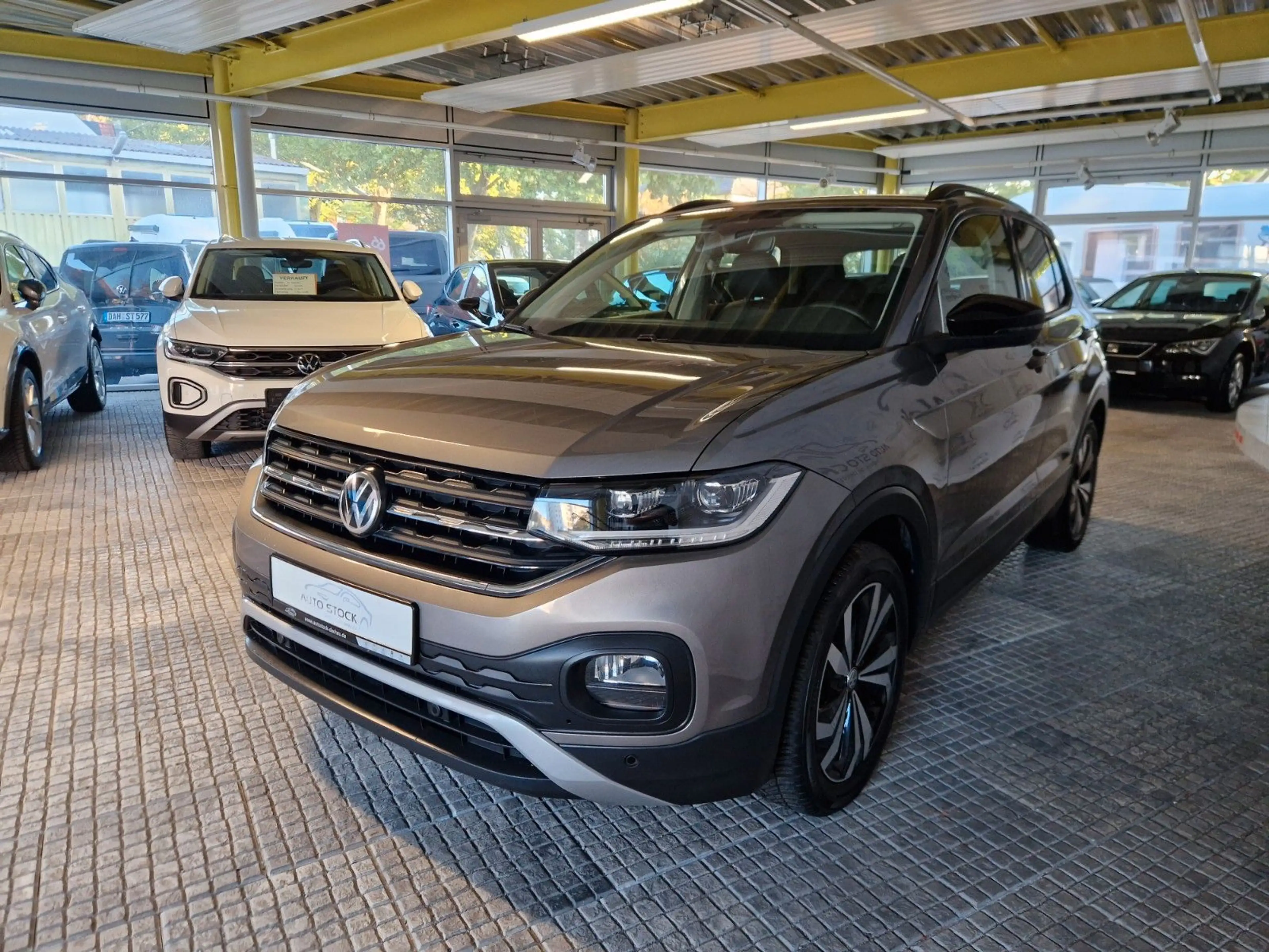 Volkswagen T-Cross 1.0 TSI DSG Life PDC LED Navi Sitzheiz. — photo 3
