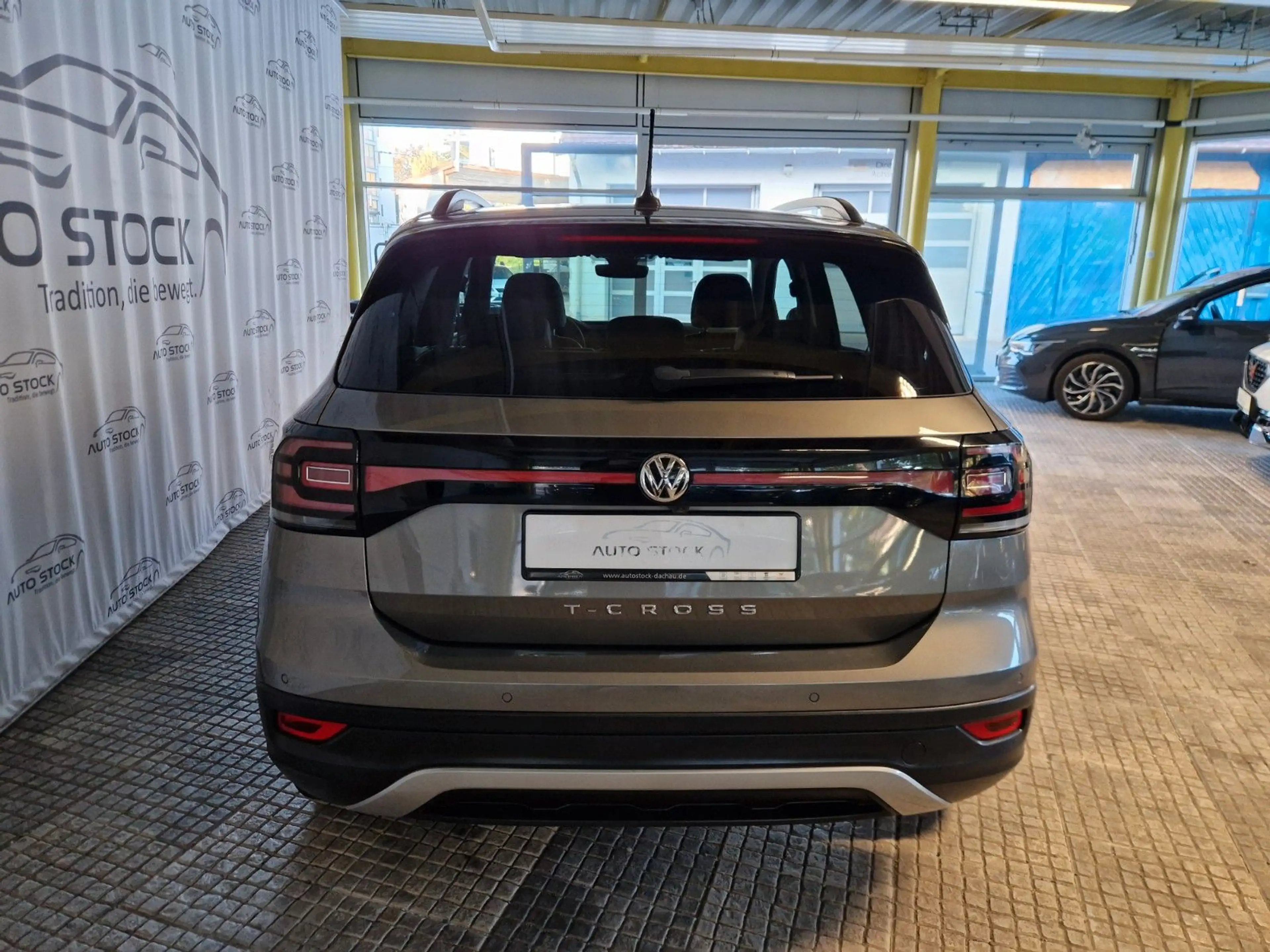 Volkswagen T-Cross 1.0 TSI DSG Life PDC LED Navi Sitzheiz. — photo 6