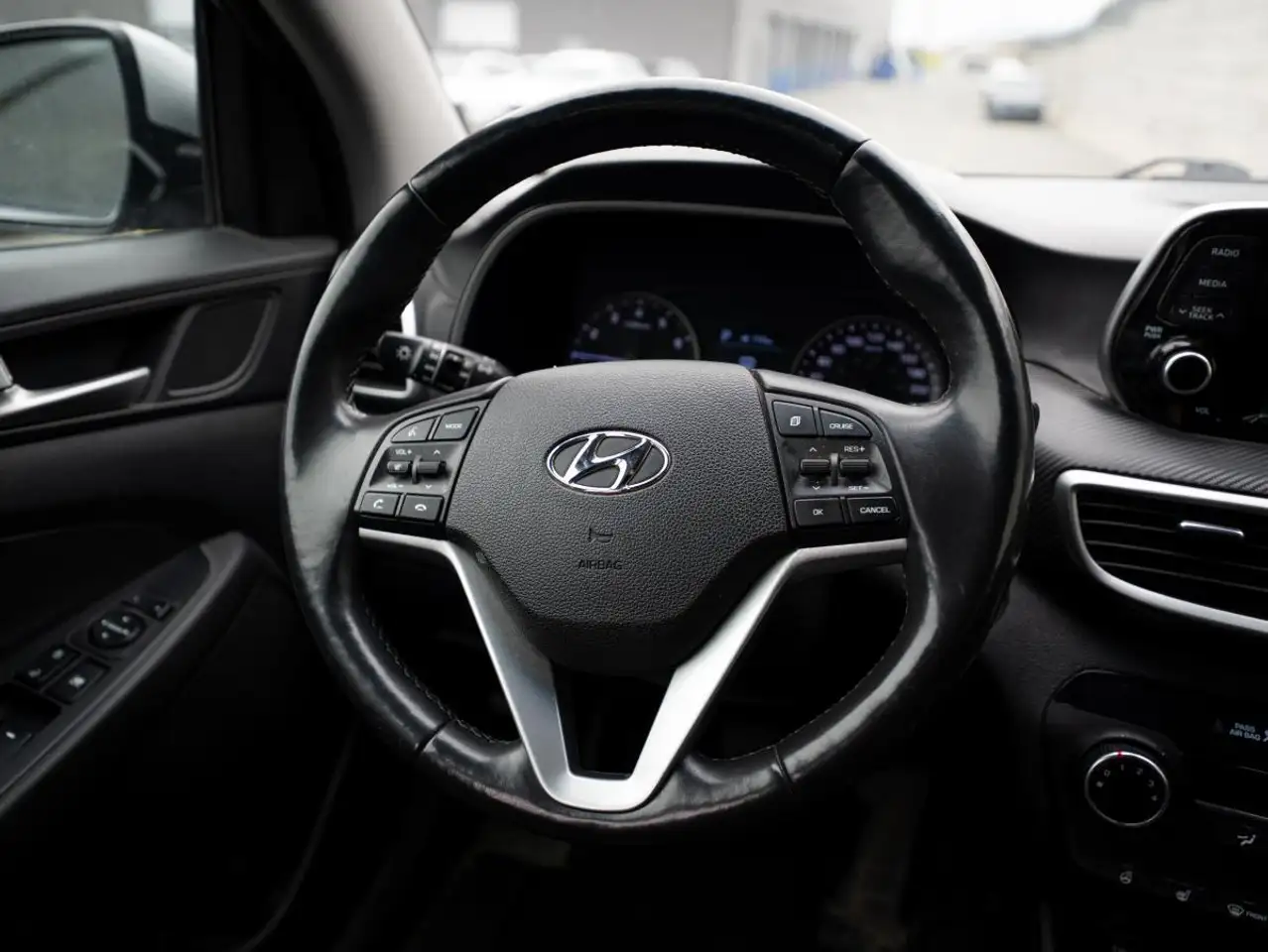 Hyundai TUCSON снимка Hyundai TUCSON