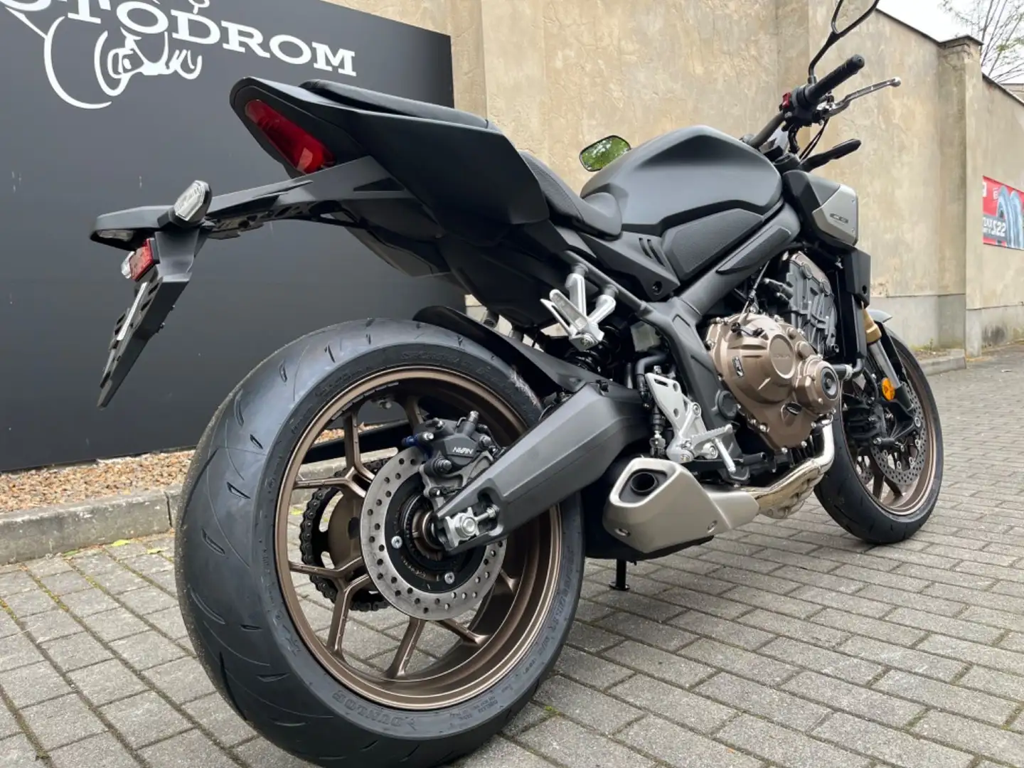 Honda CB 650 R  inkl. Preisgarantie Grey - 2