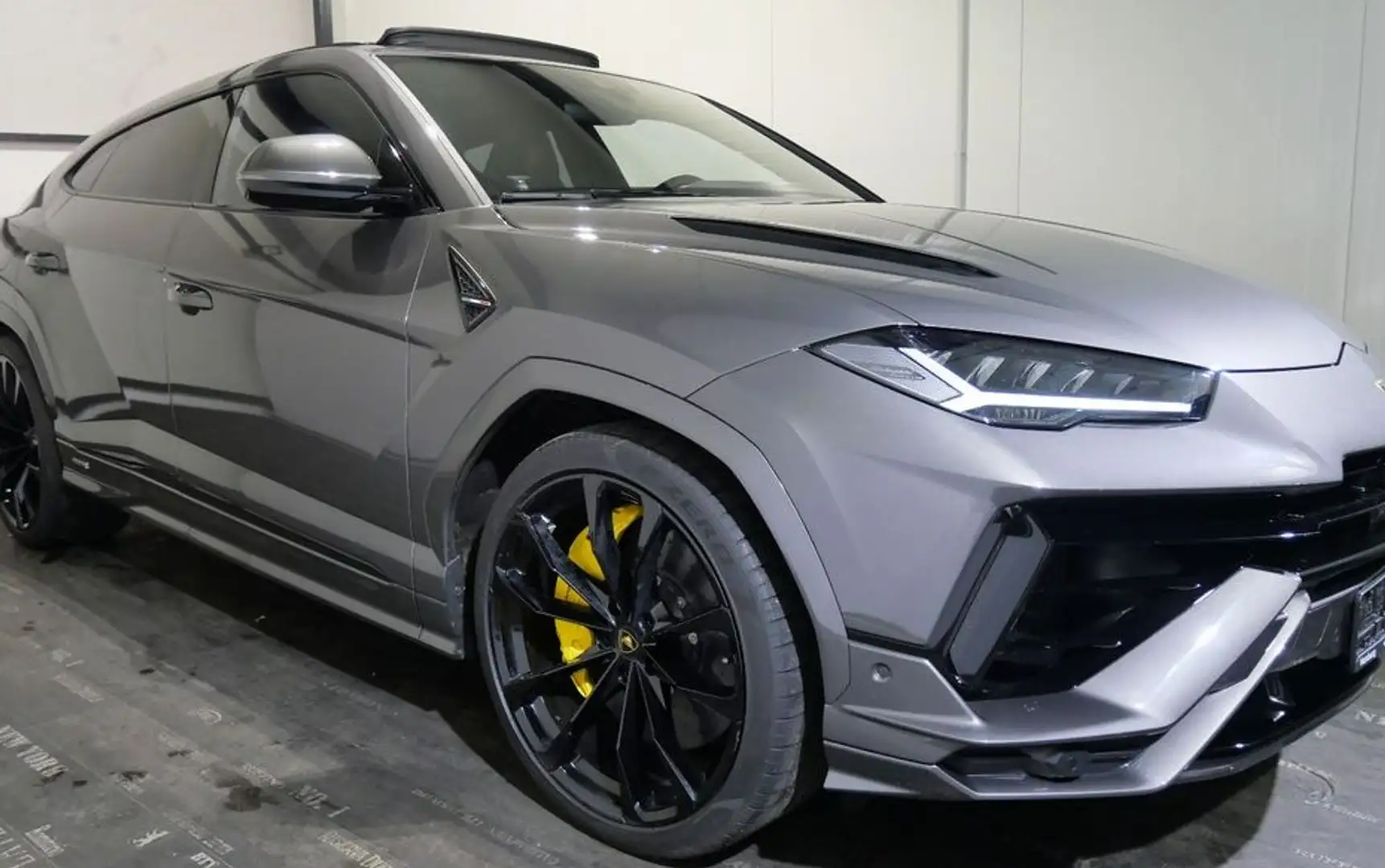 Lamborghini Urus Performante Szürke - 2
