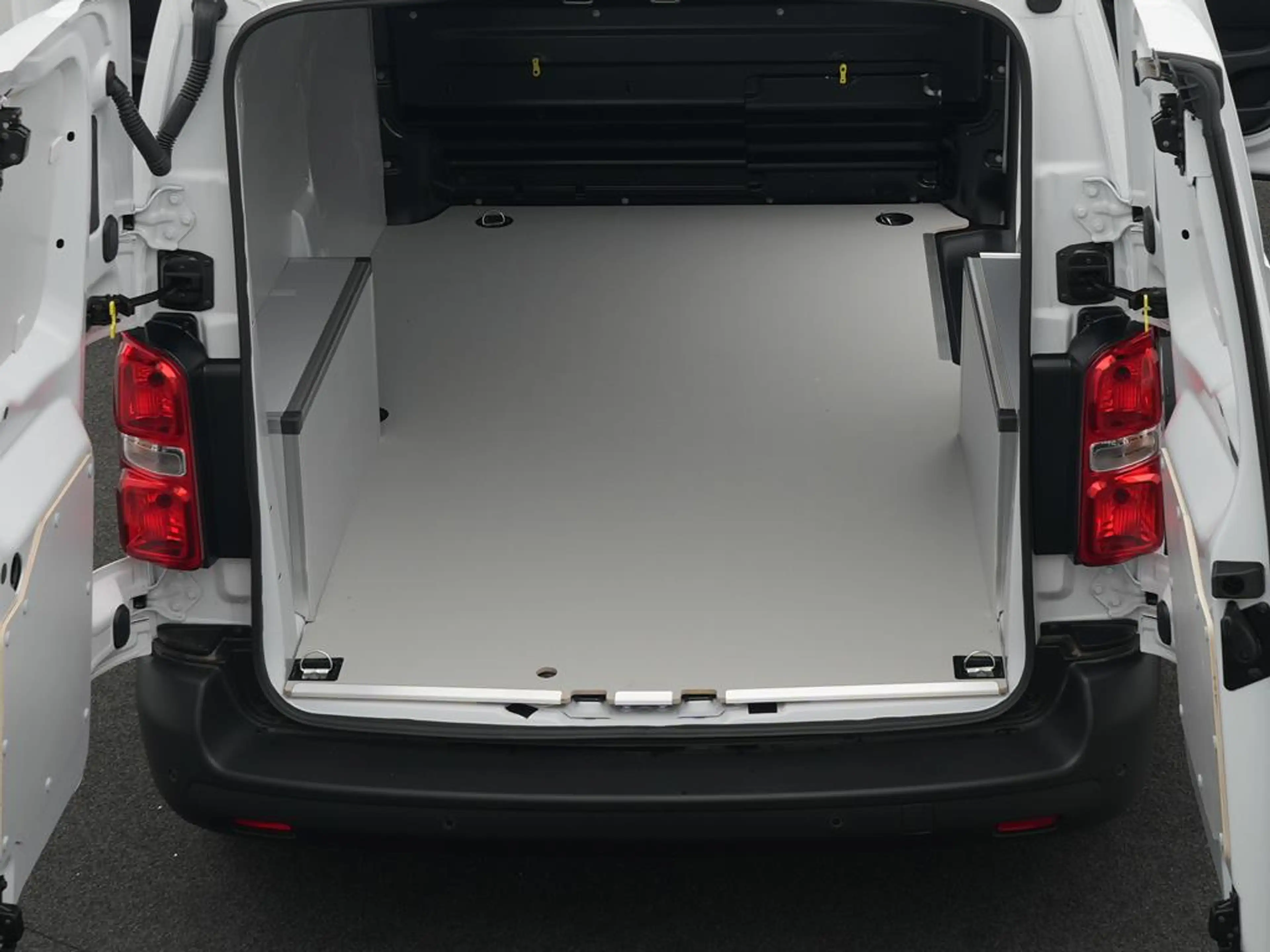 Opel Vivaro KW M Diesel 120 Manuell — photo 8