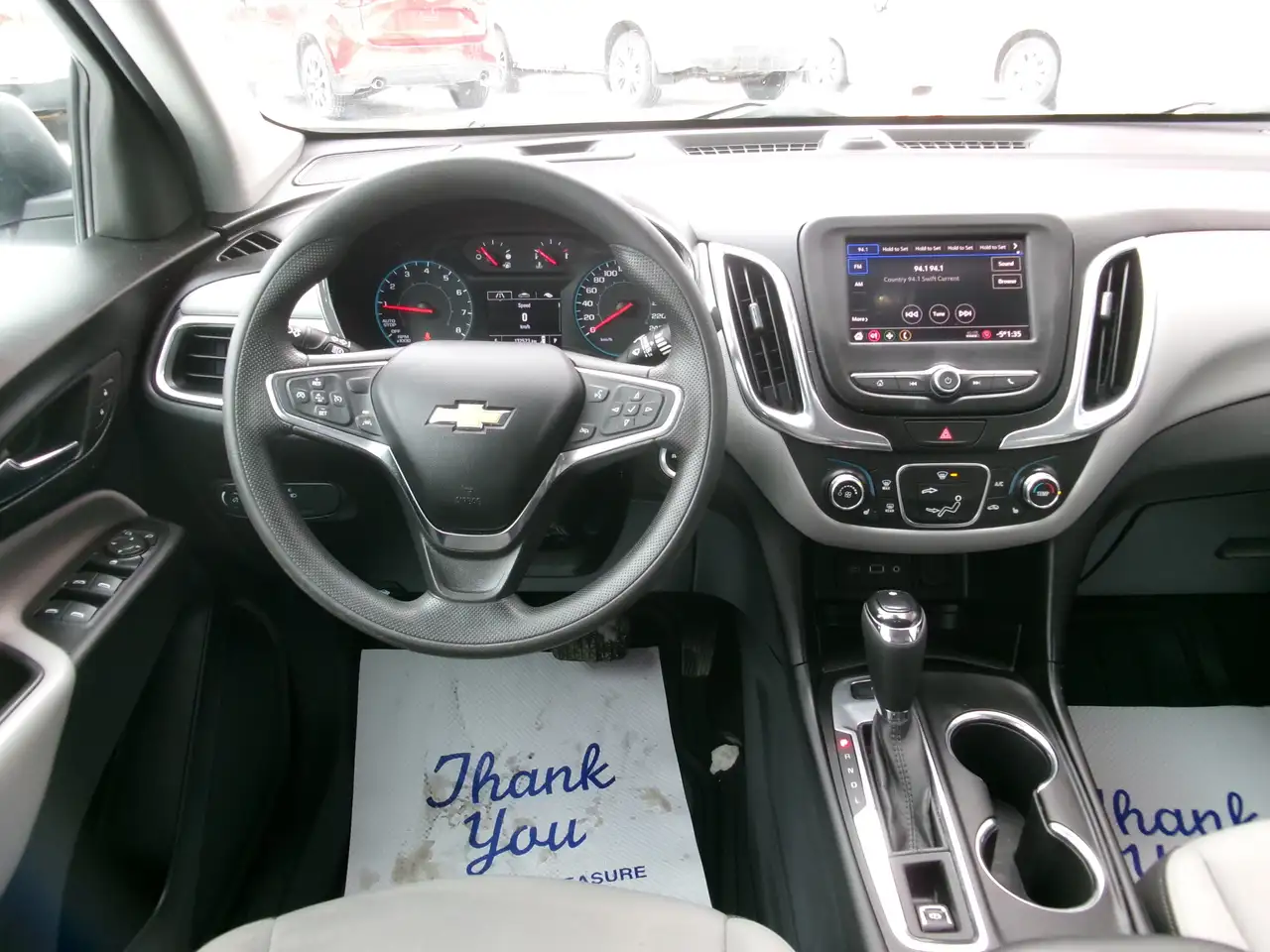 Chevrolet Equinox снимка Chevrolet Equinox