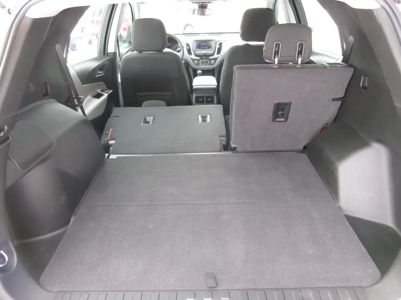 Chevrolet Equinox снимка Chevrolet Equinox