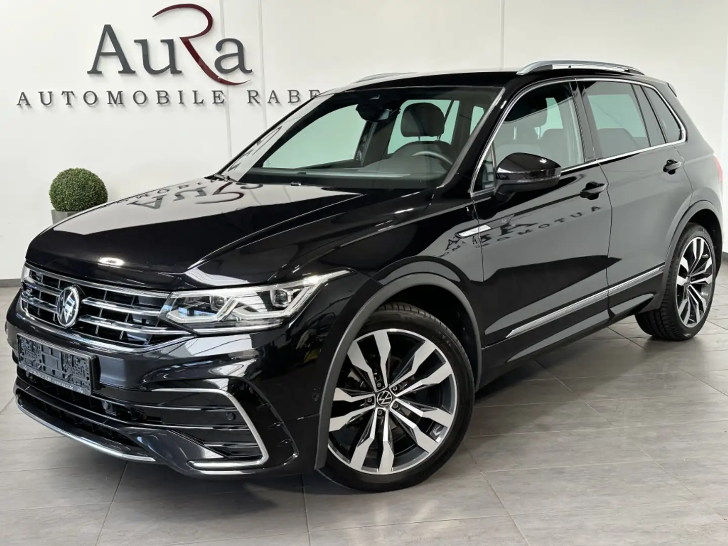 Volkswagen Tiguan 2.0 TDI DSG R-Line NAV+LED+AHK+ACC+20ZOLL Negro - 1