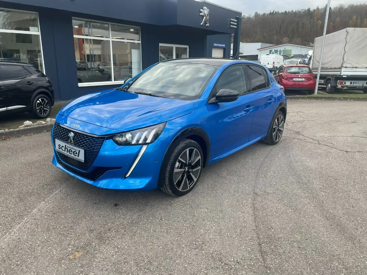Peugeot 208 e- Elektromotor 136 (e-) e- GT FLA SpurH LM Blau - 2