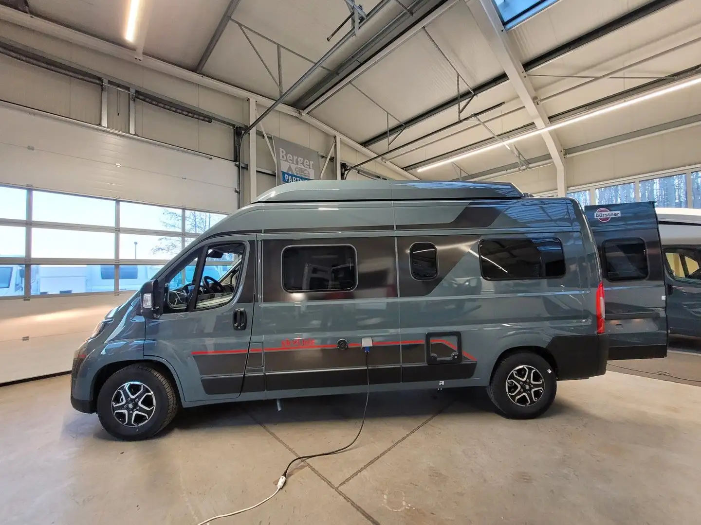 Bürstner Campeo C 600 Skyline Automatik ADach Bestpreisg Grau - 2