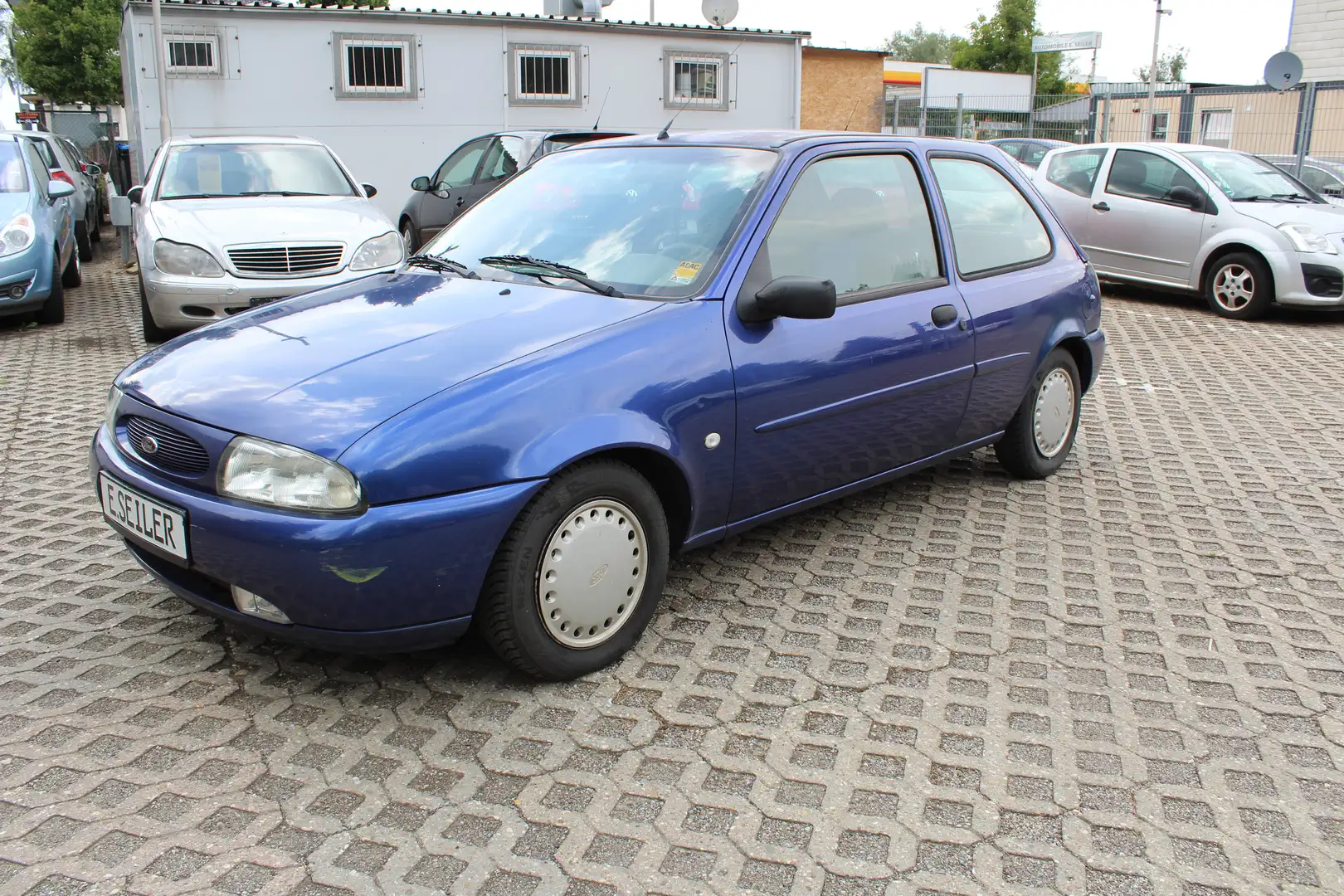 Ford Fiesta 1,3i/KLIMAANLAGE Blau - 1