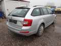 Skoda Octavia Combi 1,6  TDI 4x4 Silber - thumbnail 4