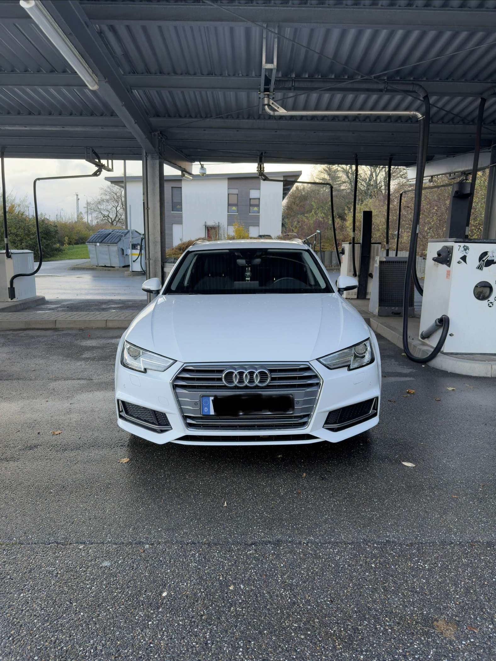 Second hand Audi A4 2.0