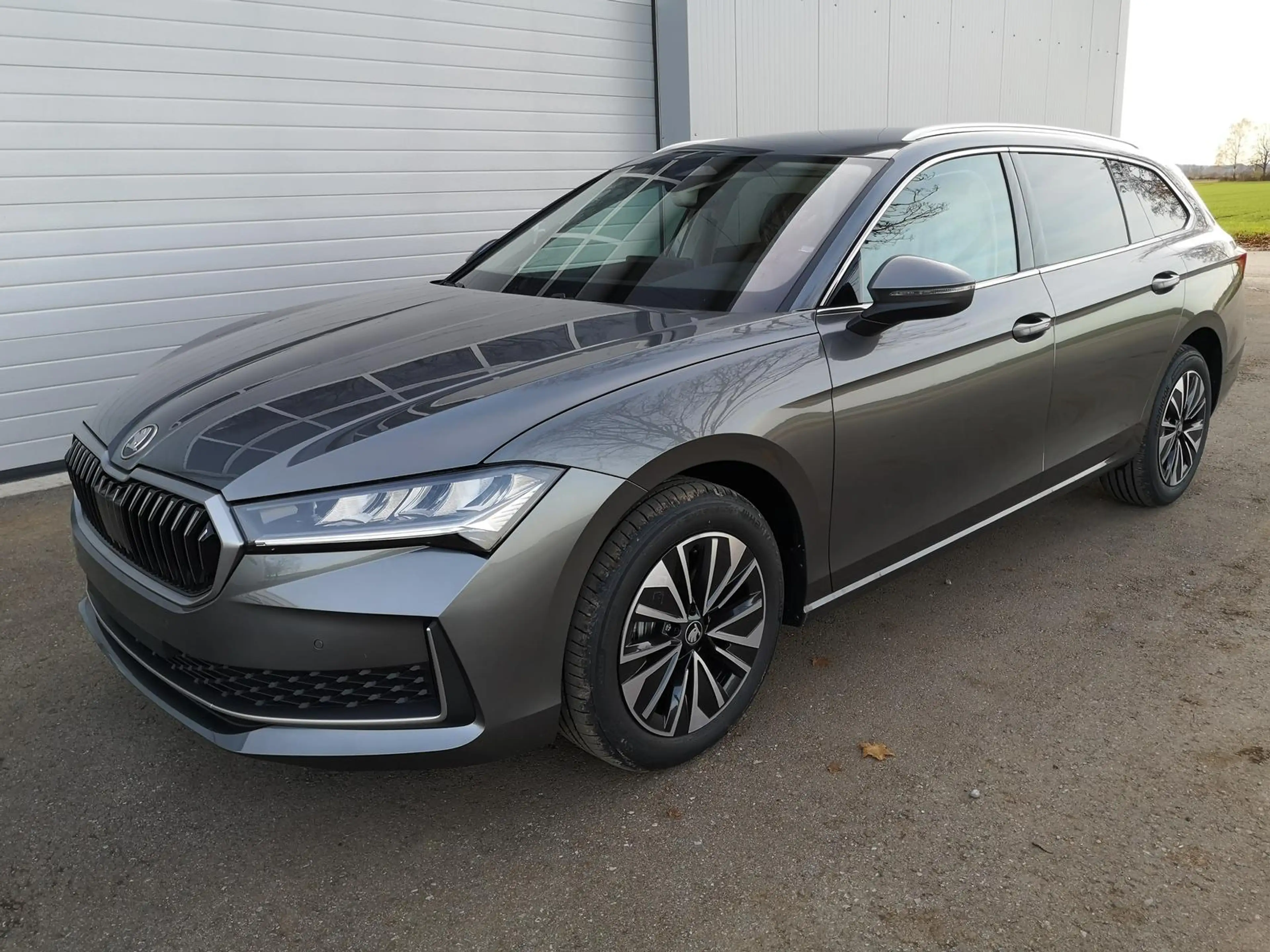 Skoda Superb 2.0 TDI DSG 4x4 Selection Standh Sound AHK 360 Hea
