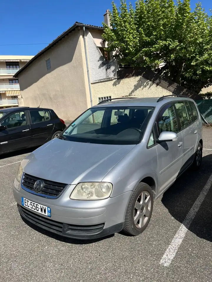 Volkswagen Touran Confort 5pl