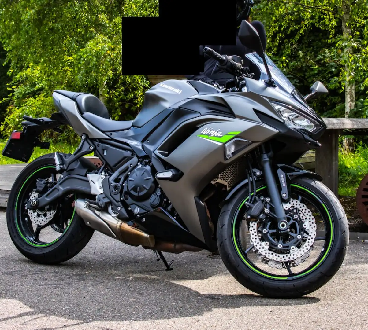Kawasaki Ninja 650 Zwart - 2