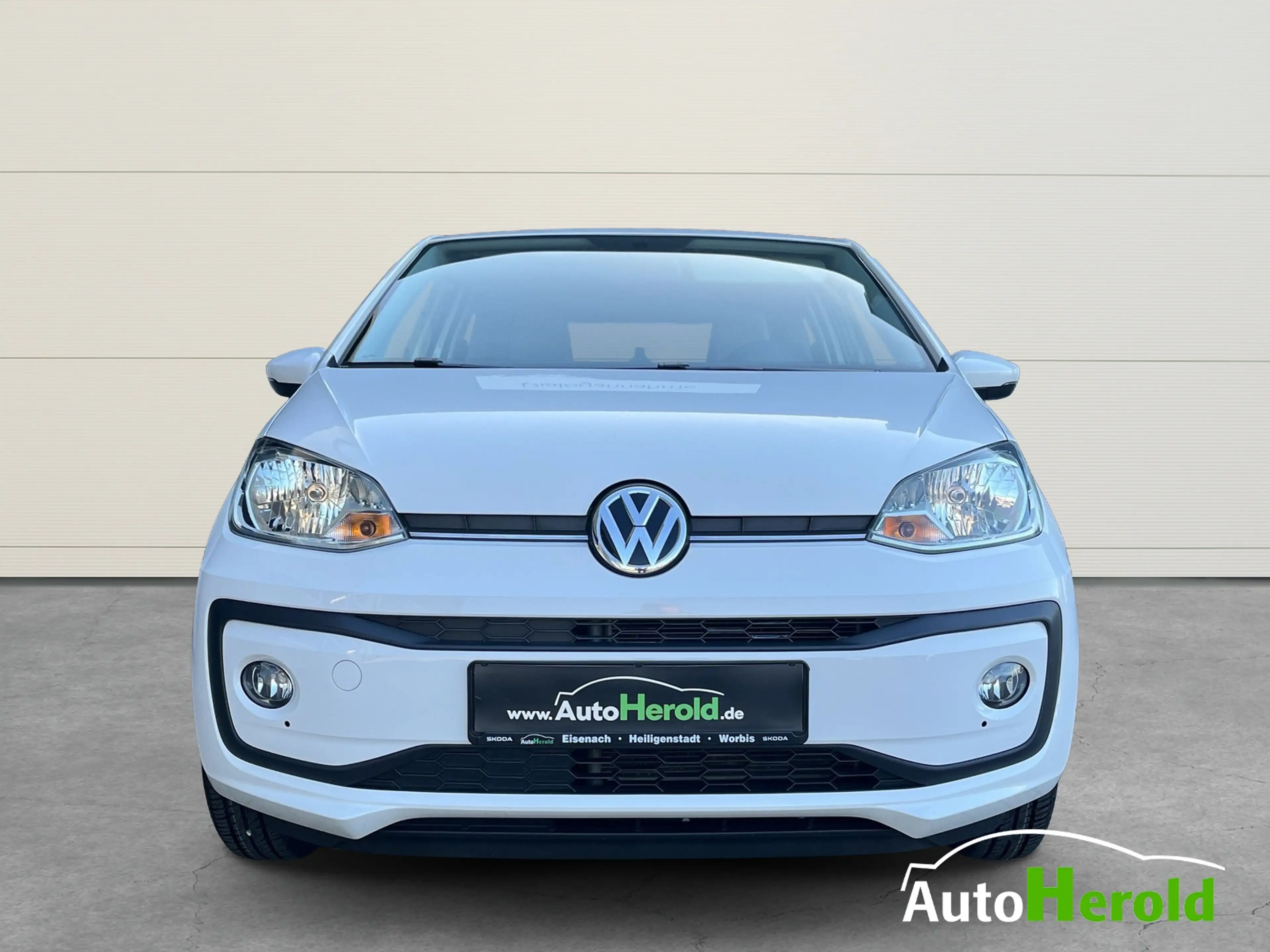 Volkswagen up! 1,0 l  44 kW (60 PS) 5-Gang — photo 3