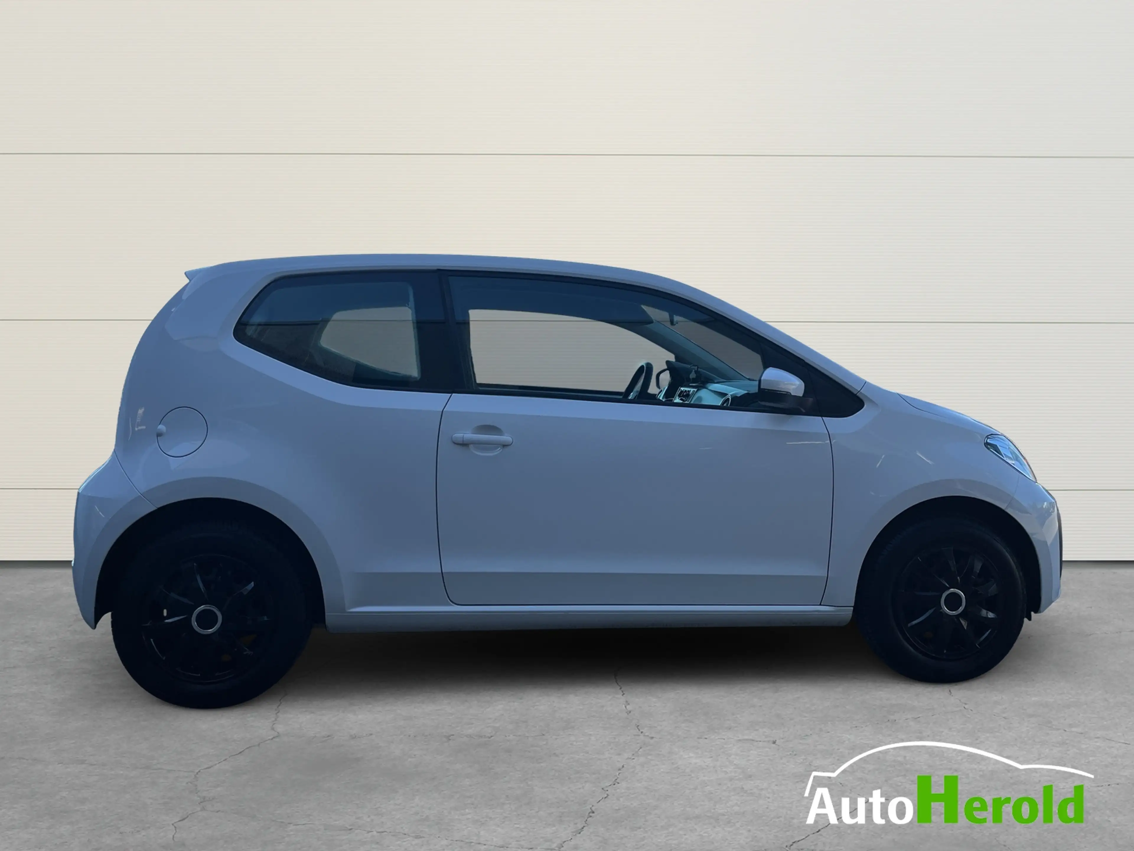 Volkswagen up! 1,0 l  44 kW (60 PS) 5-Gang — photo 10