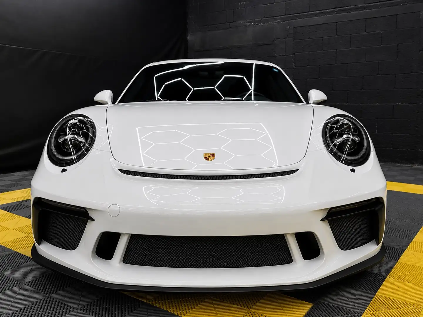 Porsche 991 GT3 991.2–6-Speed Manual–PCCB–Lift–Bucket Seats Weiß - 2