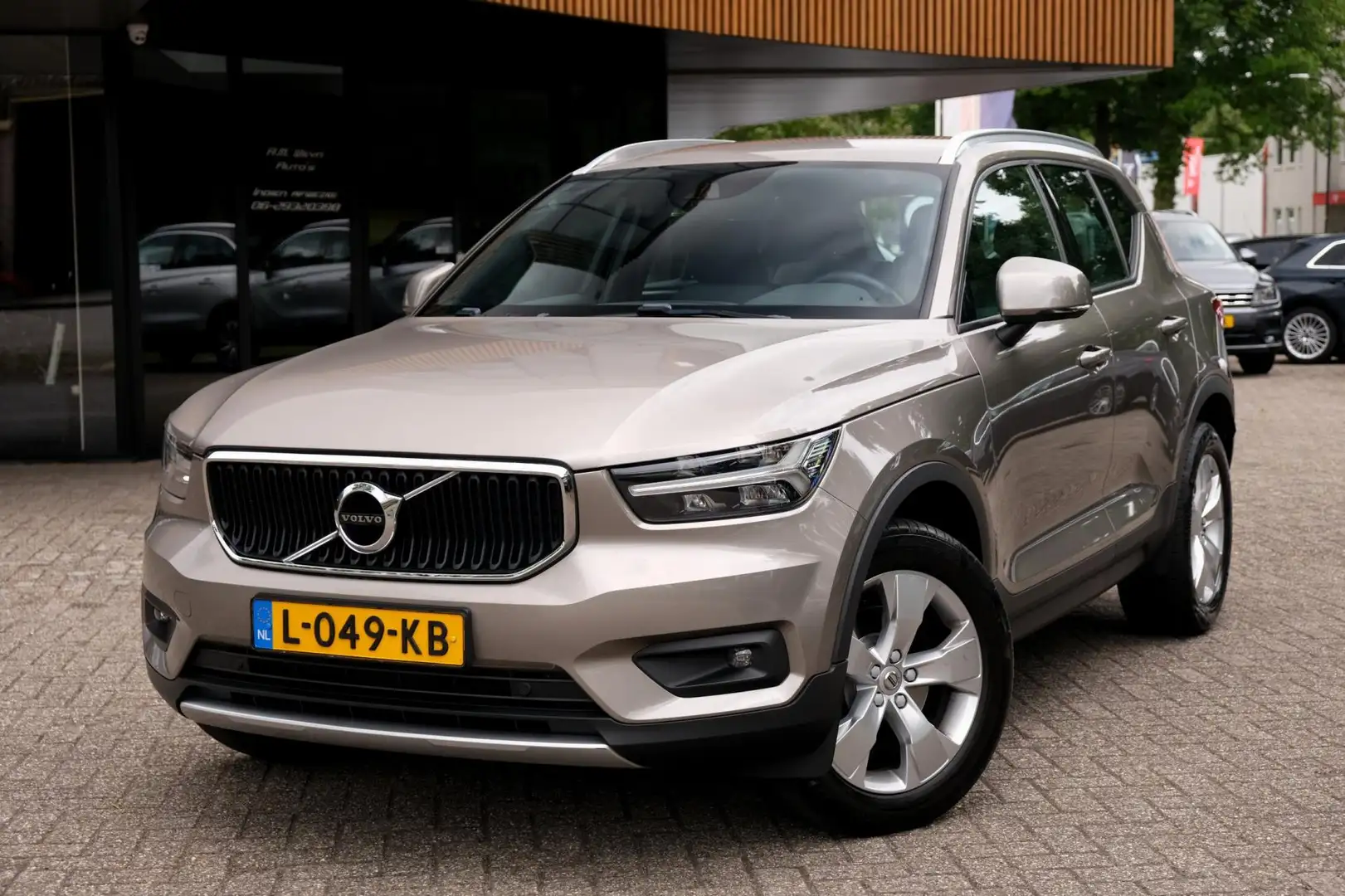 Volvo XC40 2.0 B4 Business Pro/ACC/Autopilot/BLIS/Carplay/Win Gris - 1