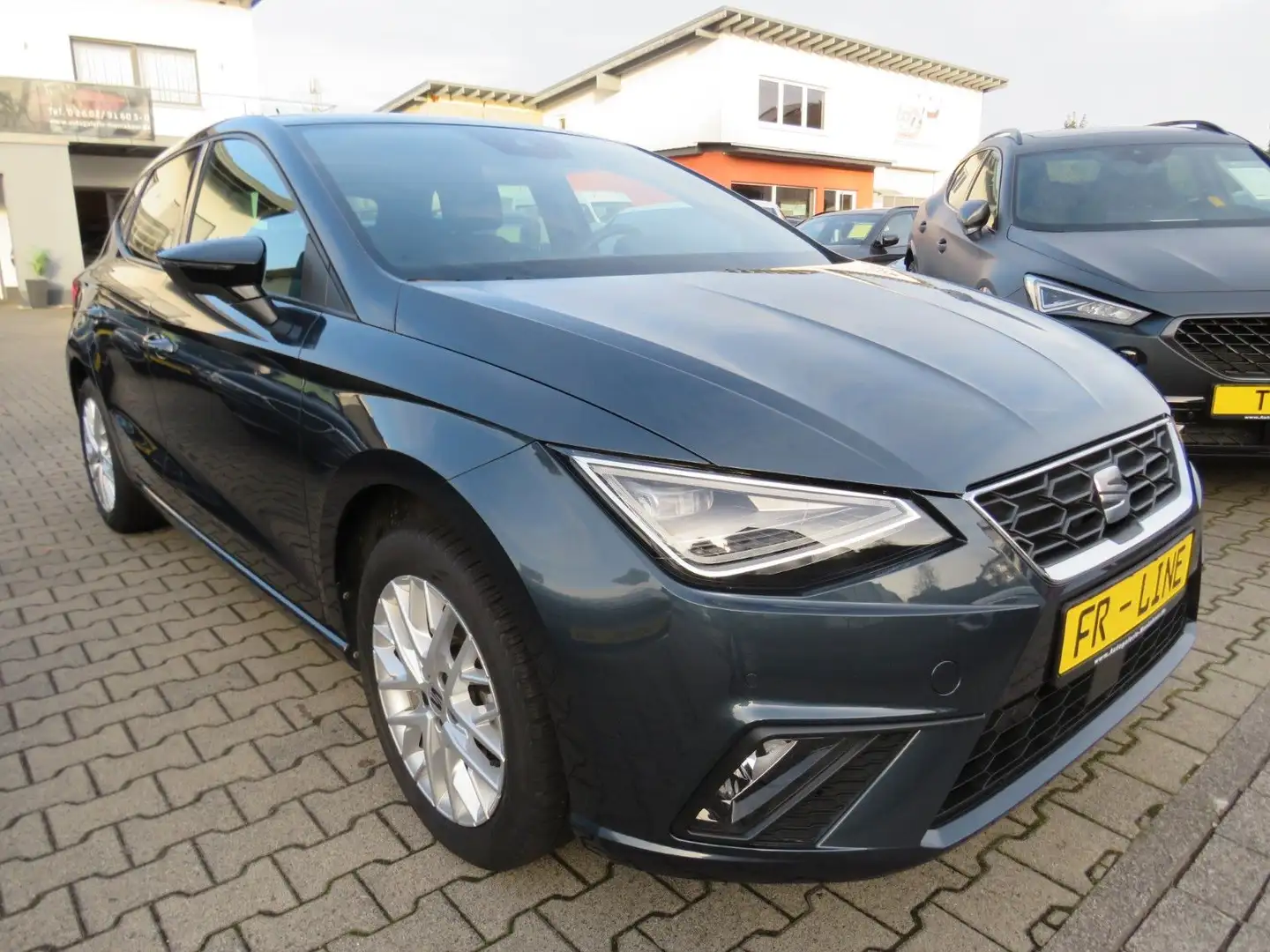 SEAT Ibiza FR 1.0TGI *NAVI *LED *KAMERA Grau - 2