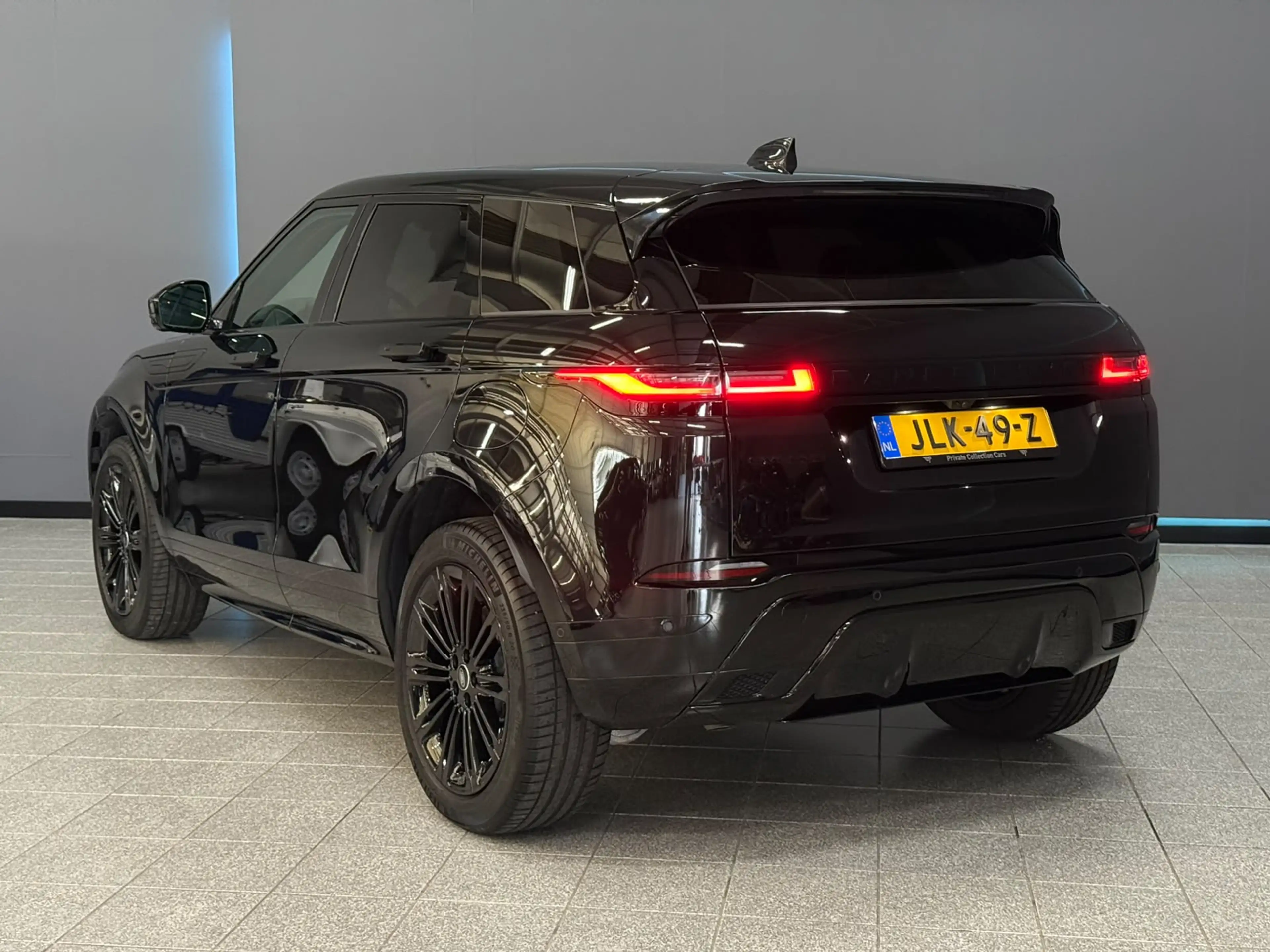 Land Rover Range Rover Evoque 1.5 P270e PHEV AWD Dynamic SE — photo 27