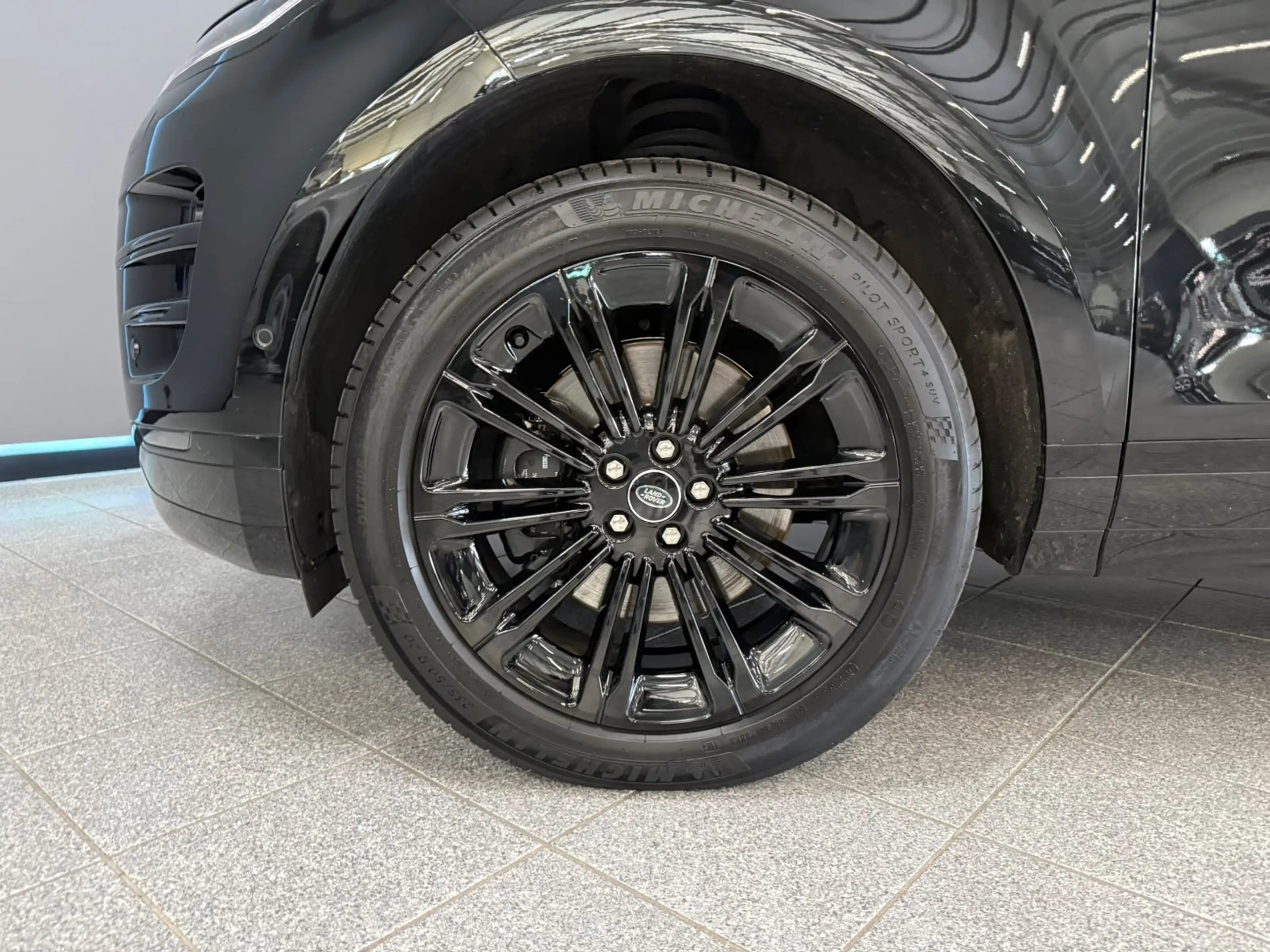 Land Rover Range Rover Evoque 1.5 P270e PHEV AWD Dynamic SE — photo 7