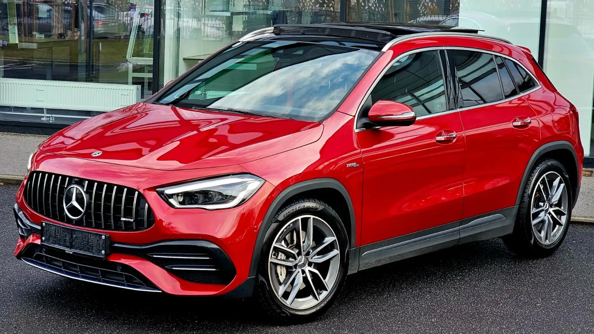 Mercedes-Benz GLA 35 AMG GLA 35 AMG 4Matic "Nur 44.000 Km" Rot - 2