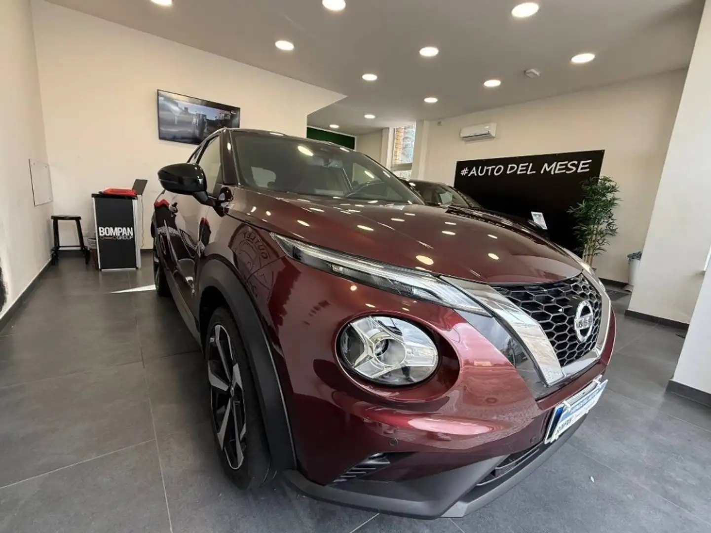 Nissan Juke 1.0 dig-t N-Design 114cv dct Rouge - 2