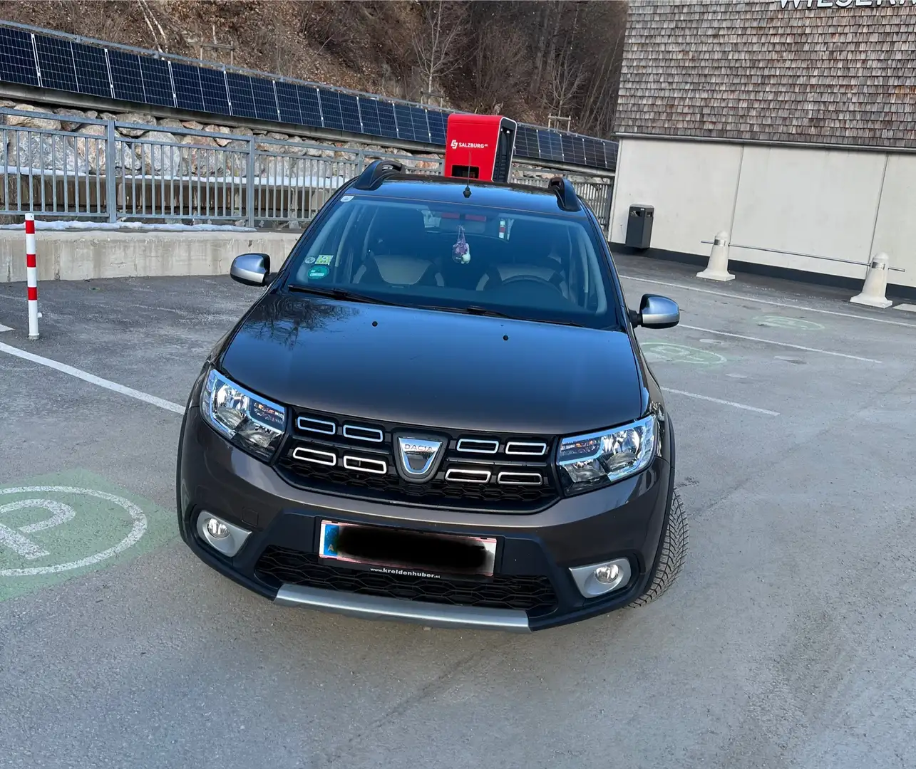 Dacia Sandero Stepway Essential Braun - 1
