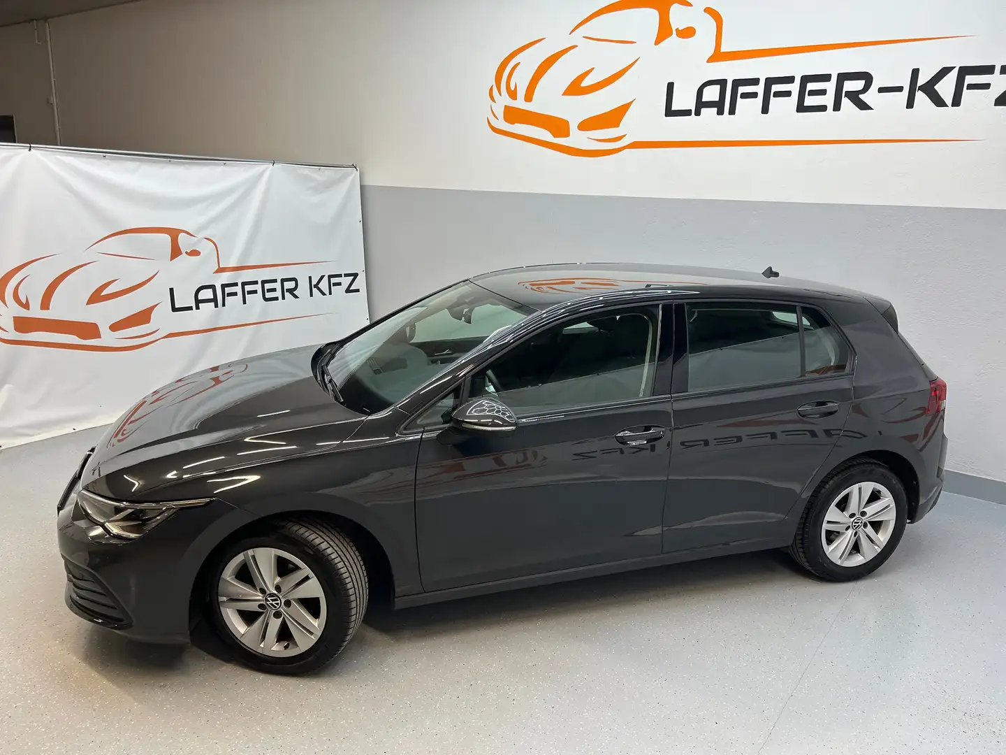 Volkswagen Golf Life 2,0 TDI KLIMAAUTO ACC PDC Grau - 2