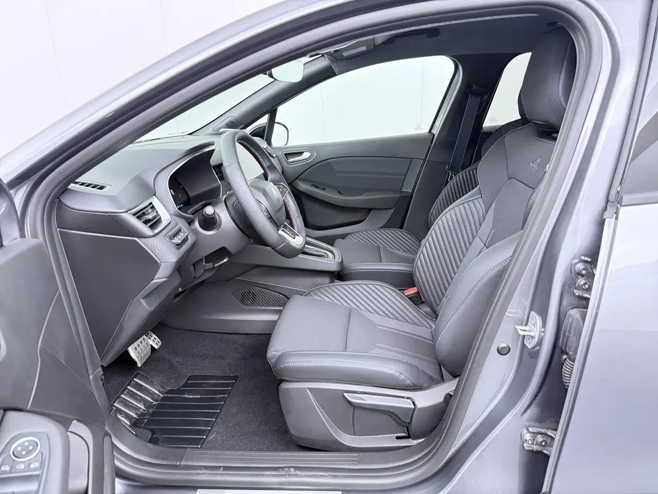 Renault Clio 2026 — фото 13
