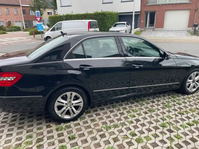 Mercedes-Benz E 200 E 200 BE Avantgarde