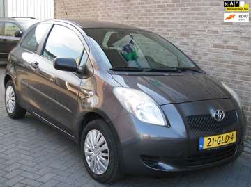 1.3 VVTi Terra - Airco - Radio-/CD speler -