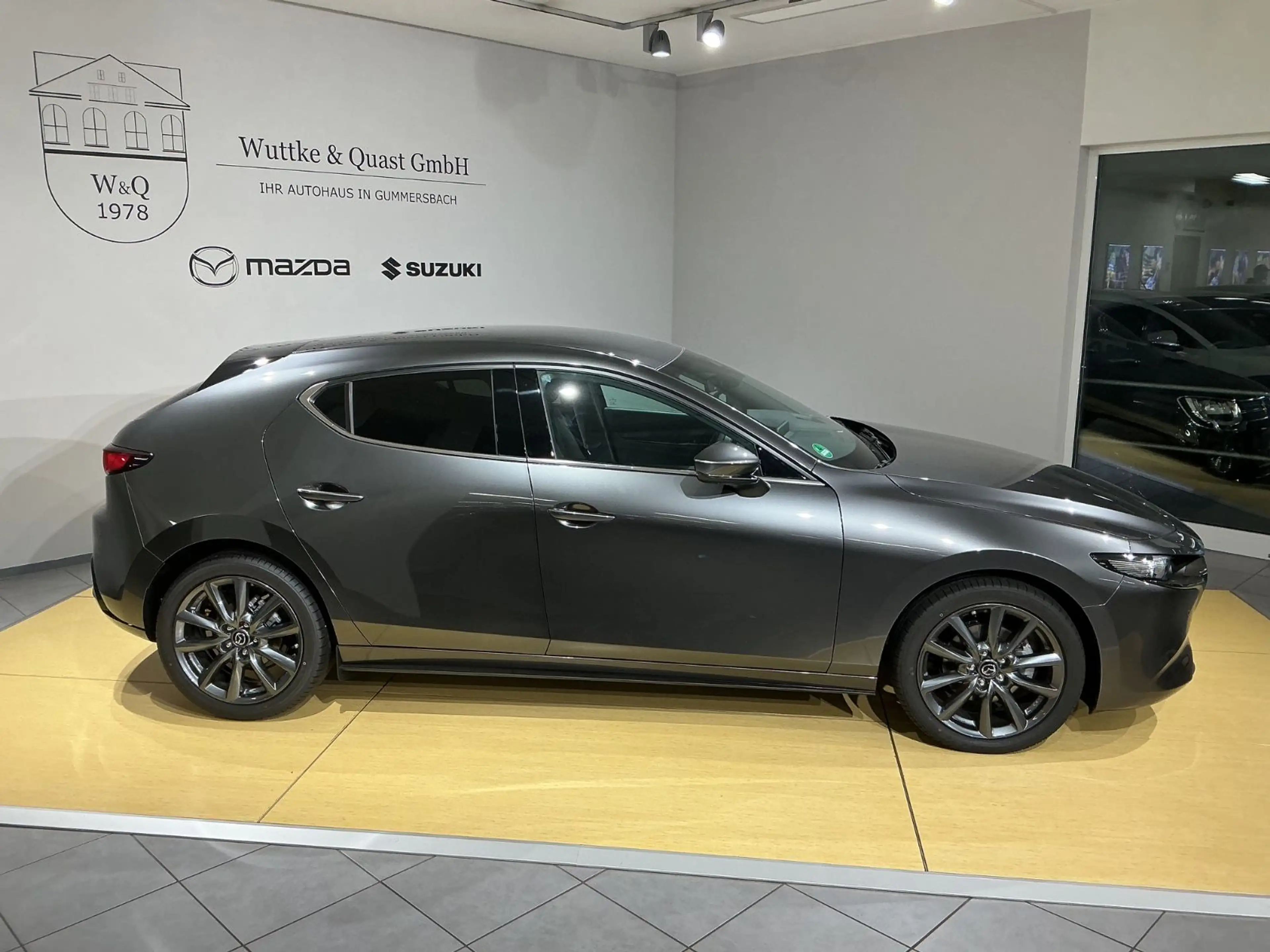 Mazda 3 Lim. 5-trg. Exclusive-Line*SHZ*LHZ*BOSE* — photo 2
