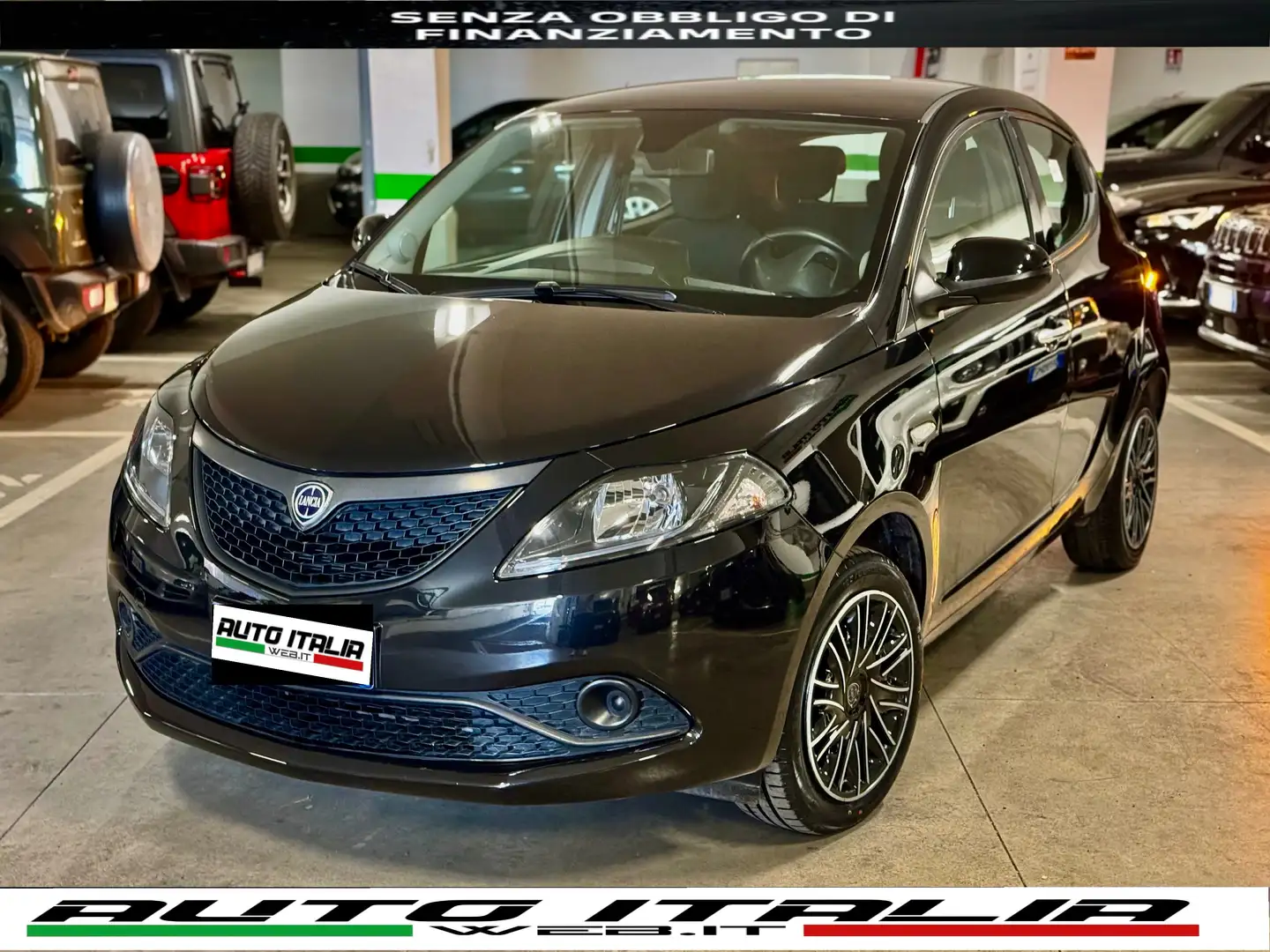 Lancia Ypsilon 1.0 HYBRID GOLD+NAVI+SENSORI+5POSTI+LED Noir - 1