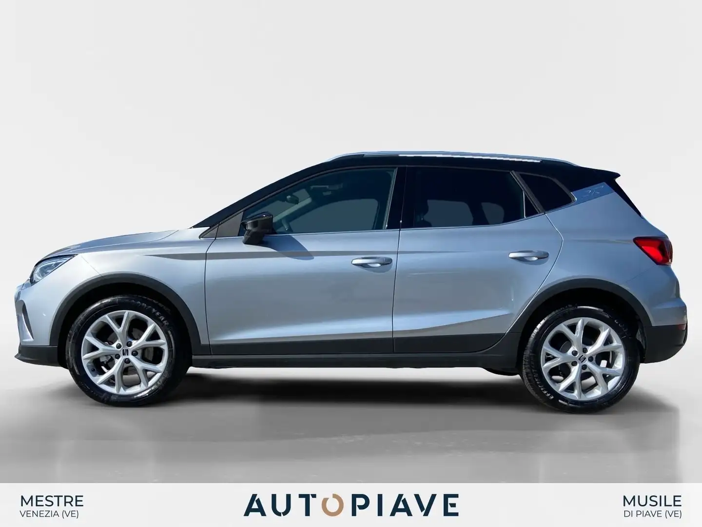 SEAT Arona Arona 1.0 EcoTSI FR Plateado - 2