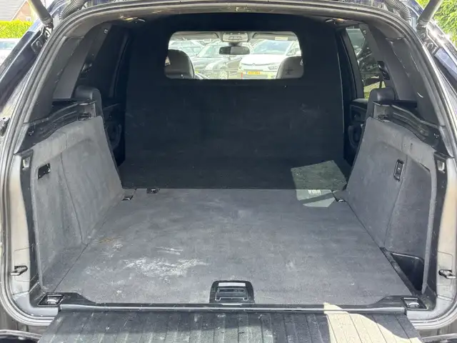 BMW X5 view 10